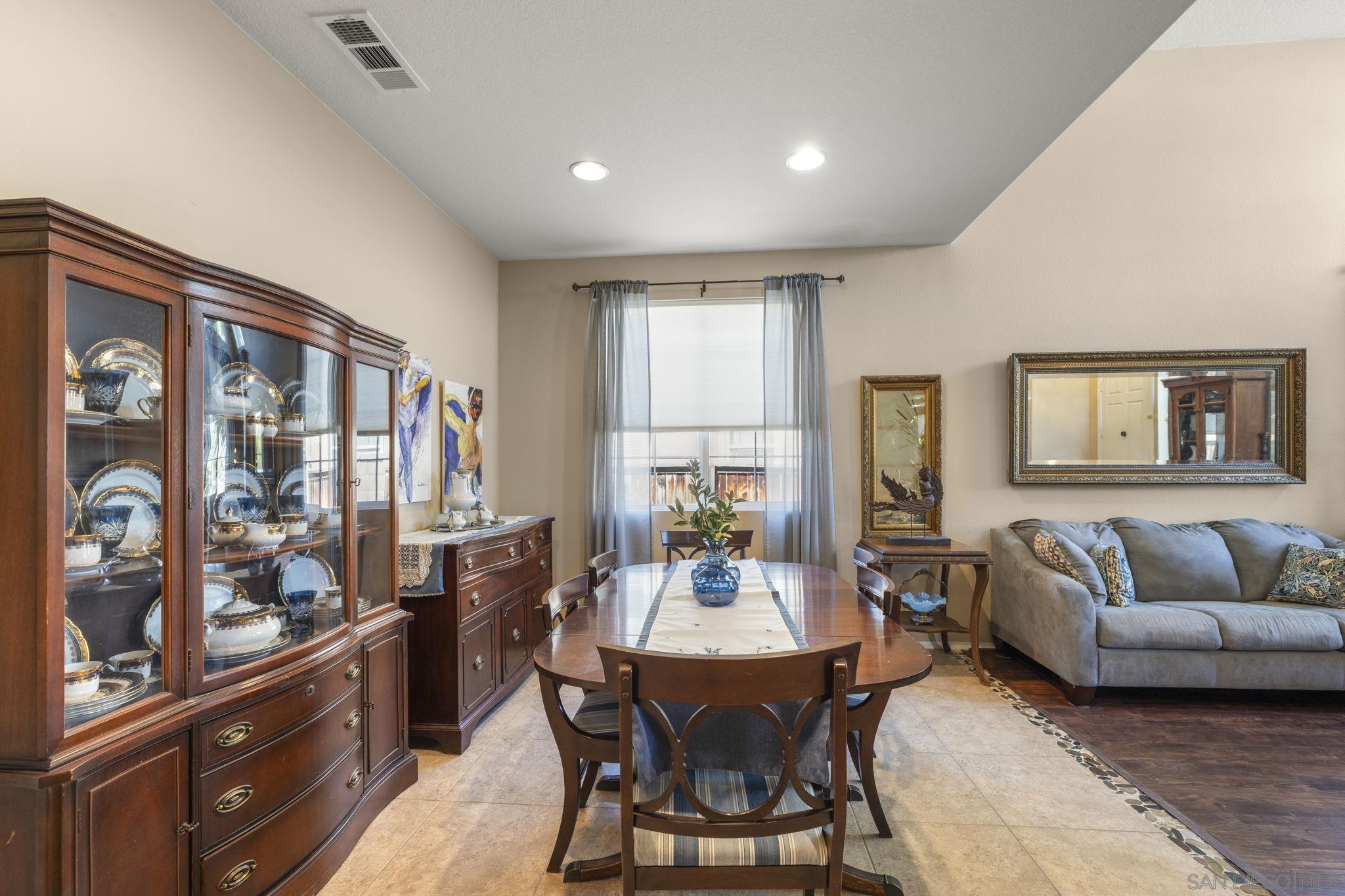 Detail Gallery Image 5 of 44 For 26659  Cactus Creek Way, Sun City,  CA 92586 - 4 Beds | 2/1 Baths