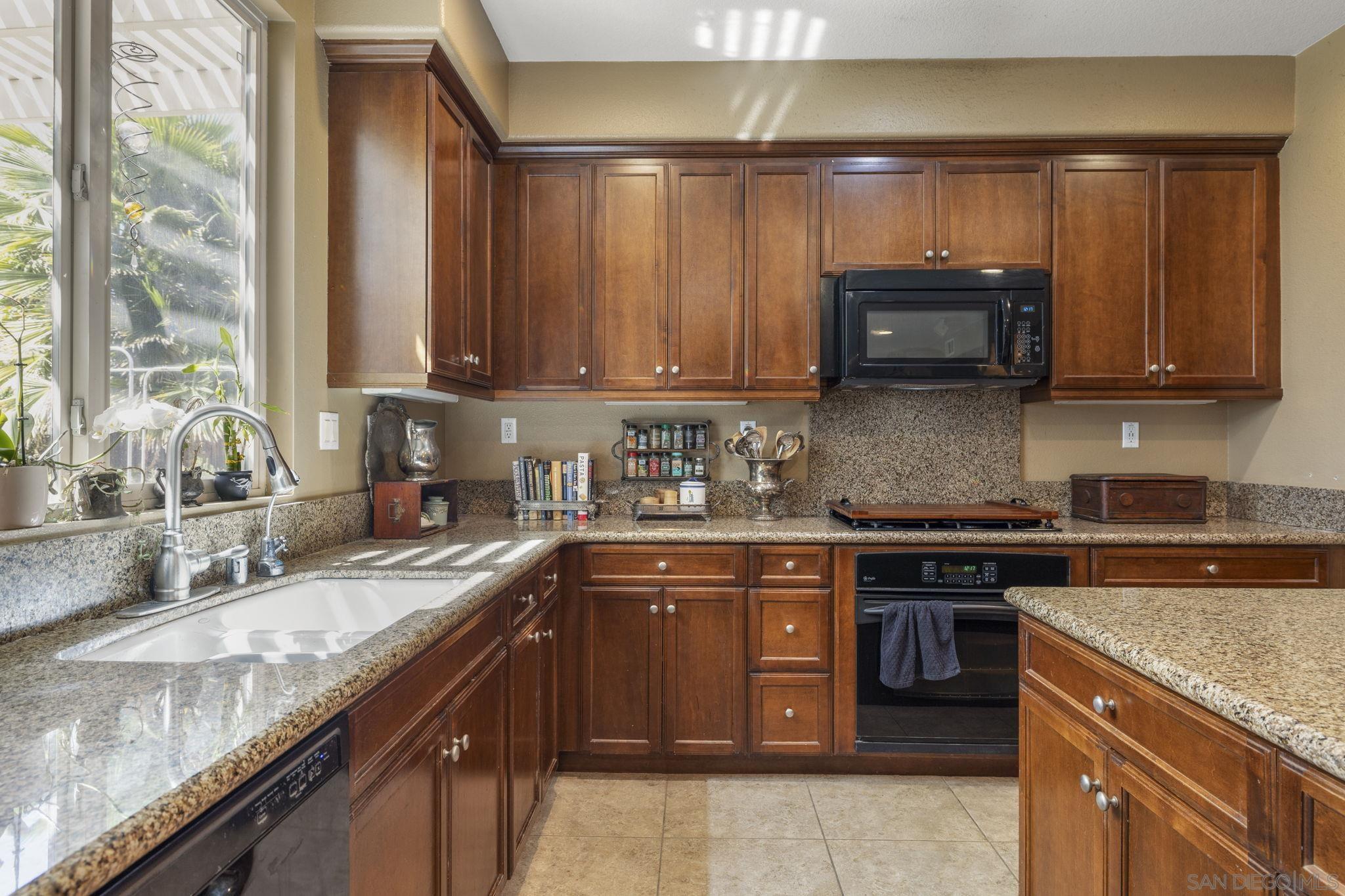 Detail Gallery Image 9 of 44 For 26659  Cactus Creek Way, Sun City,  CA 92586 - 4 Beds | 2/1 Baths