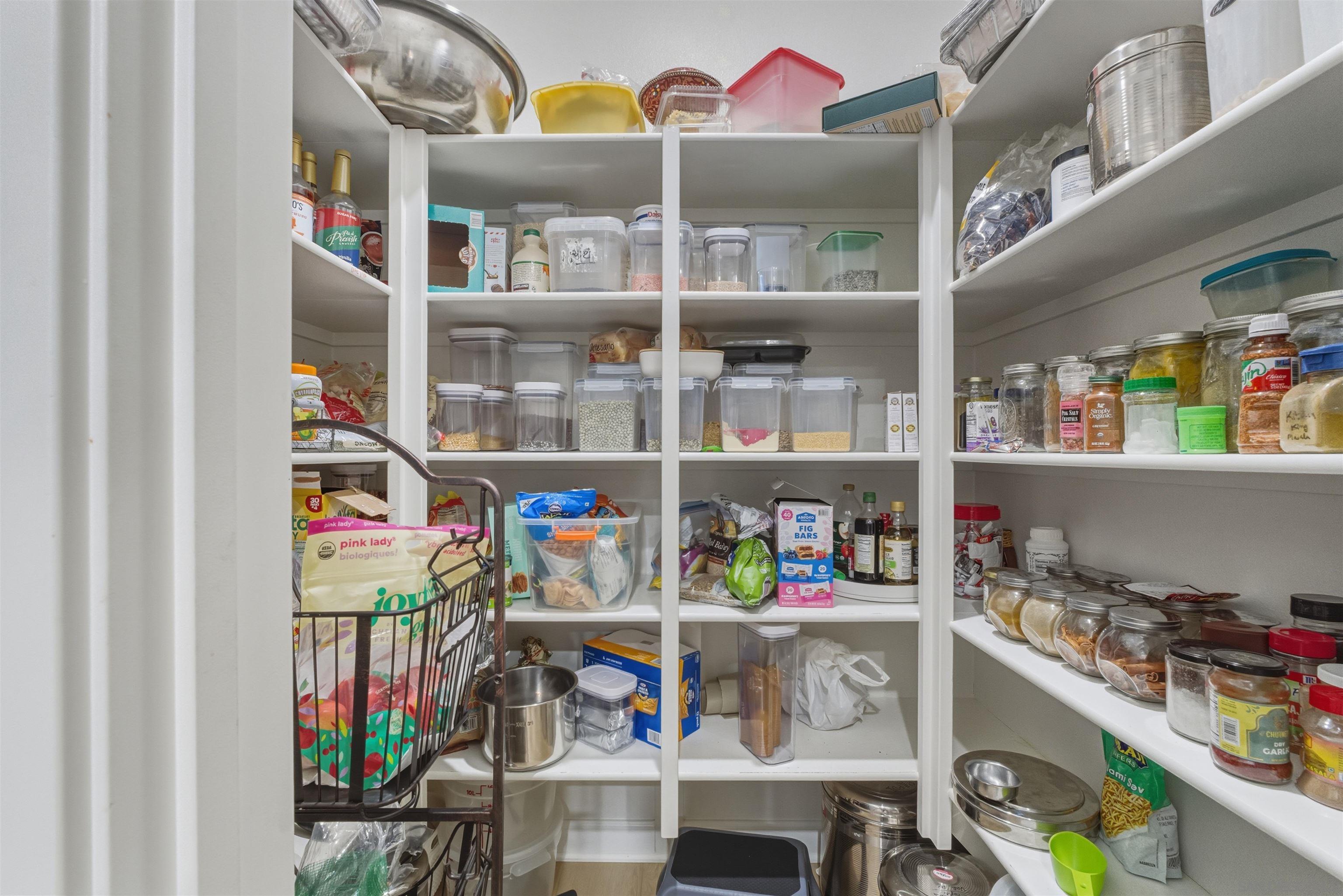 Detail Gallery Image 11 of 33 For 10849  Blake Way, San Diego,  CA 92129 - 3 Beds | 2 Baths