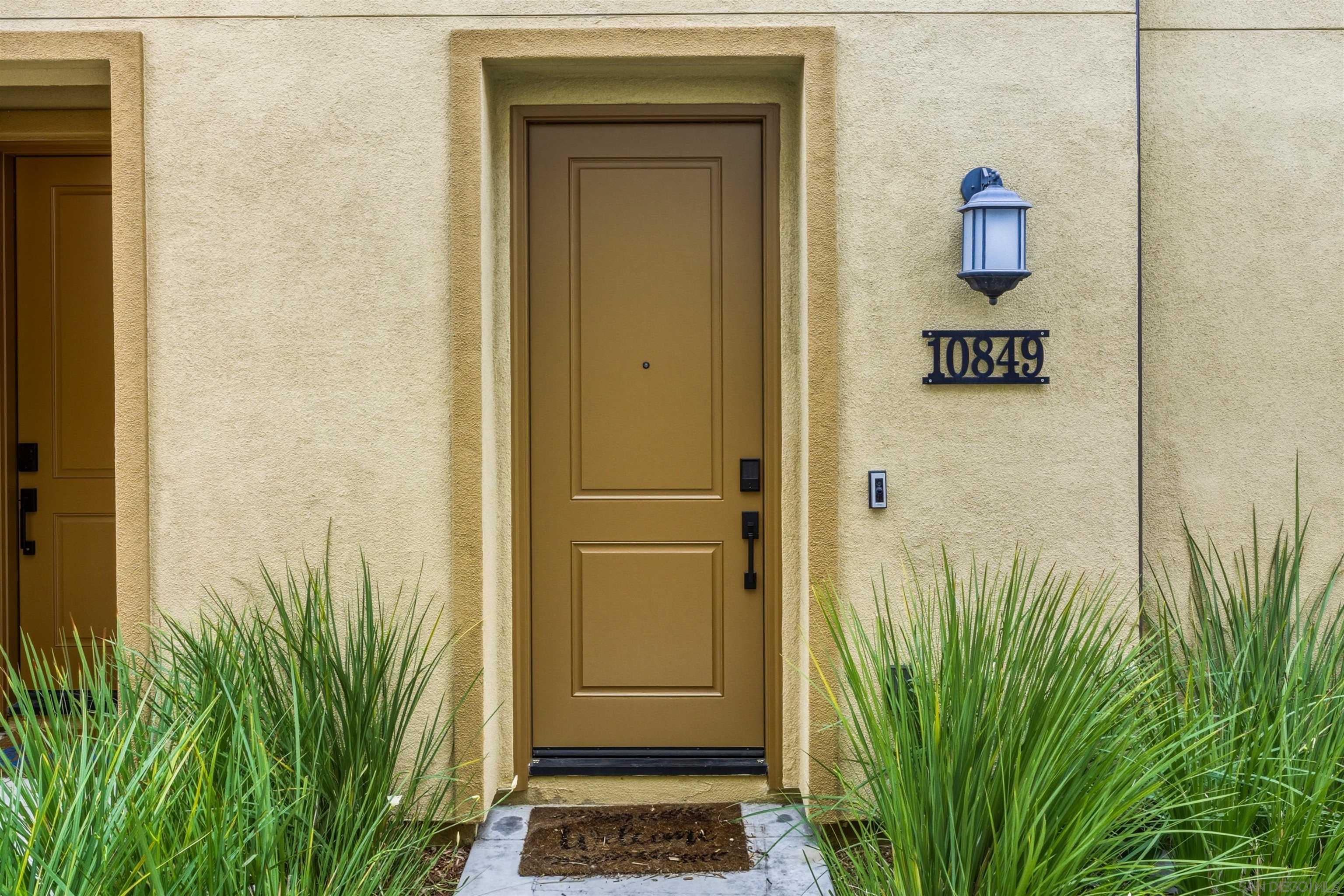 Detail Gallery Image 4 of 33 For 10849  Blake Way, San Diego,  CA 92129 - 3 Beds | 2 Baths