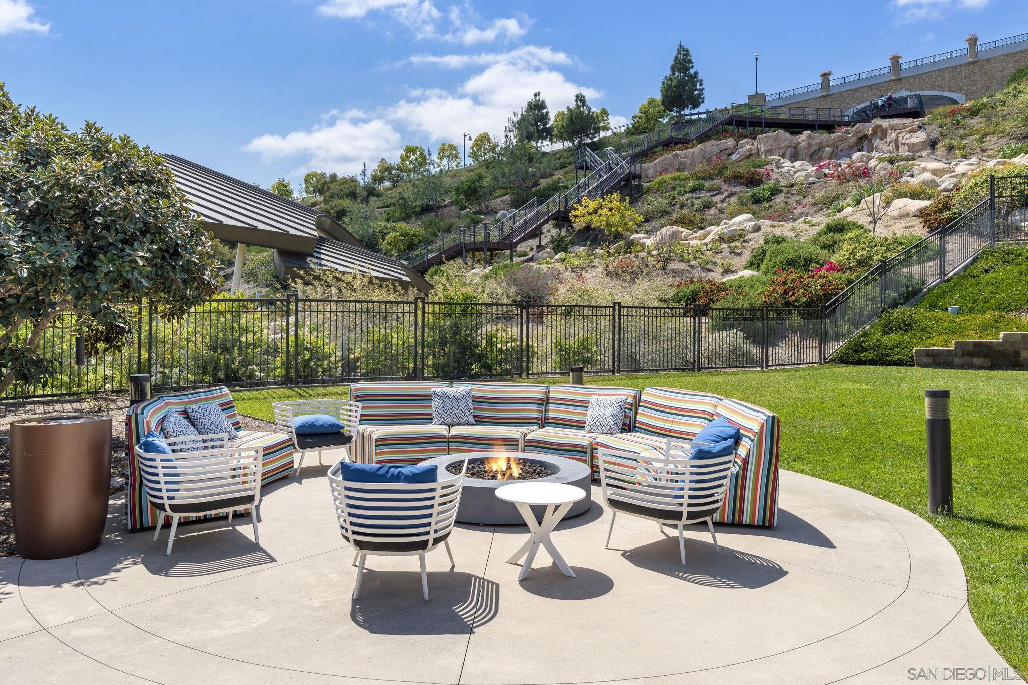 Detail Gallery Image 44 of 75 For 8336  Summit Way, San Diego,  CA 92108 - 4 Beds | 3/1 Baths