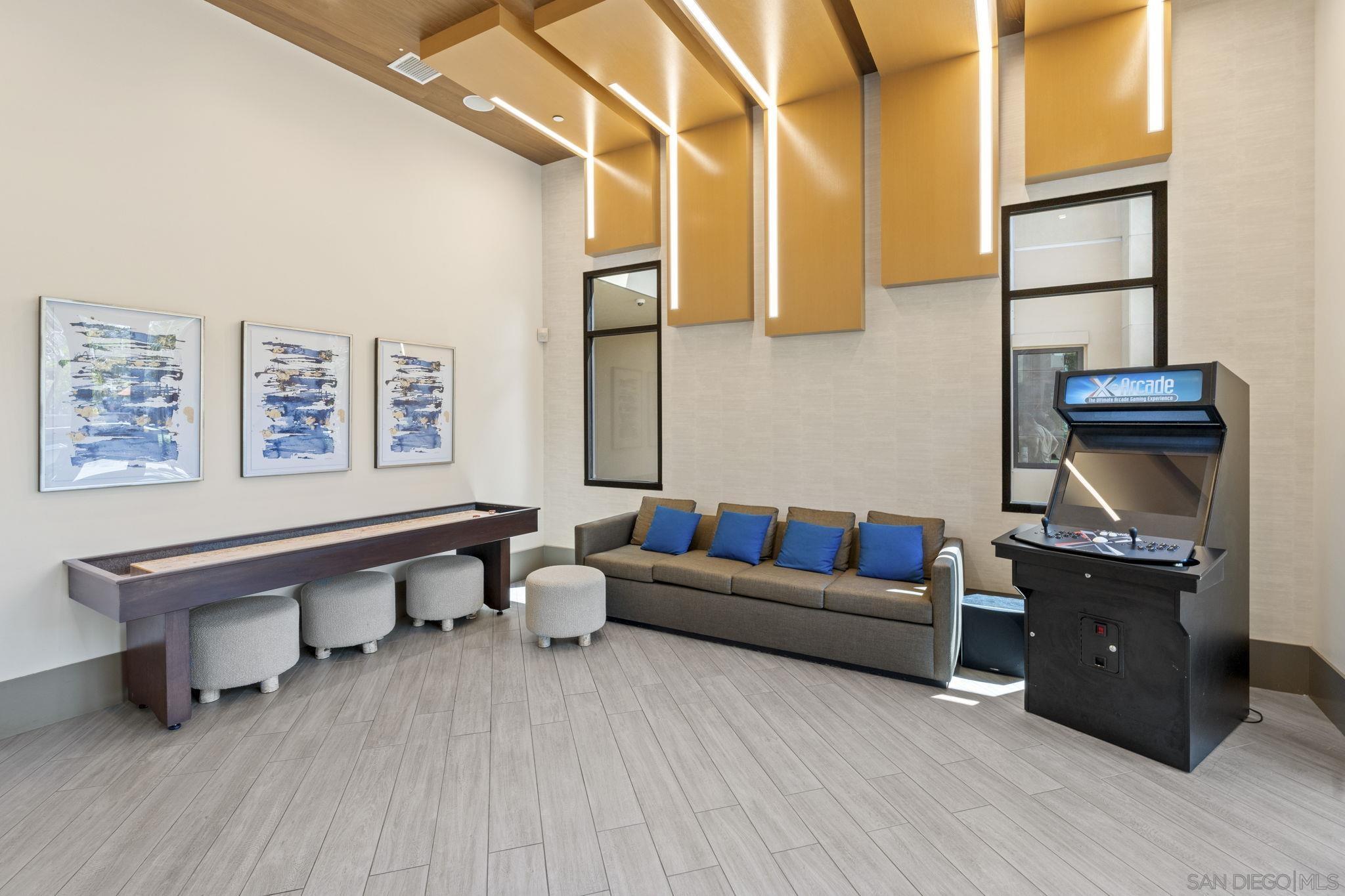 Detail Gallery Image 52 of 75 For 8336  Summit Way, San Diego,  CA 92108 - 4 Beds | 3/1 Baths