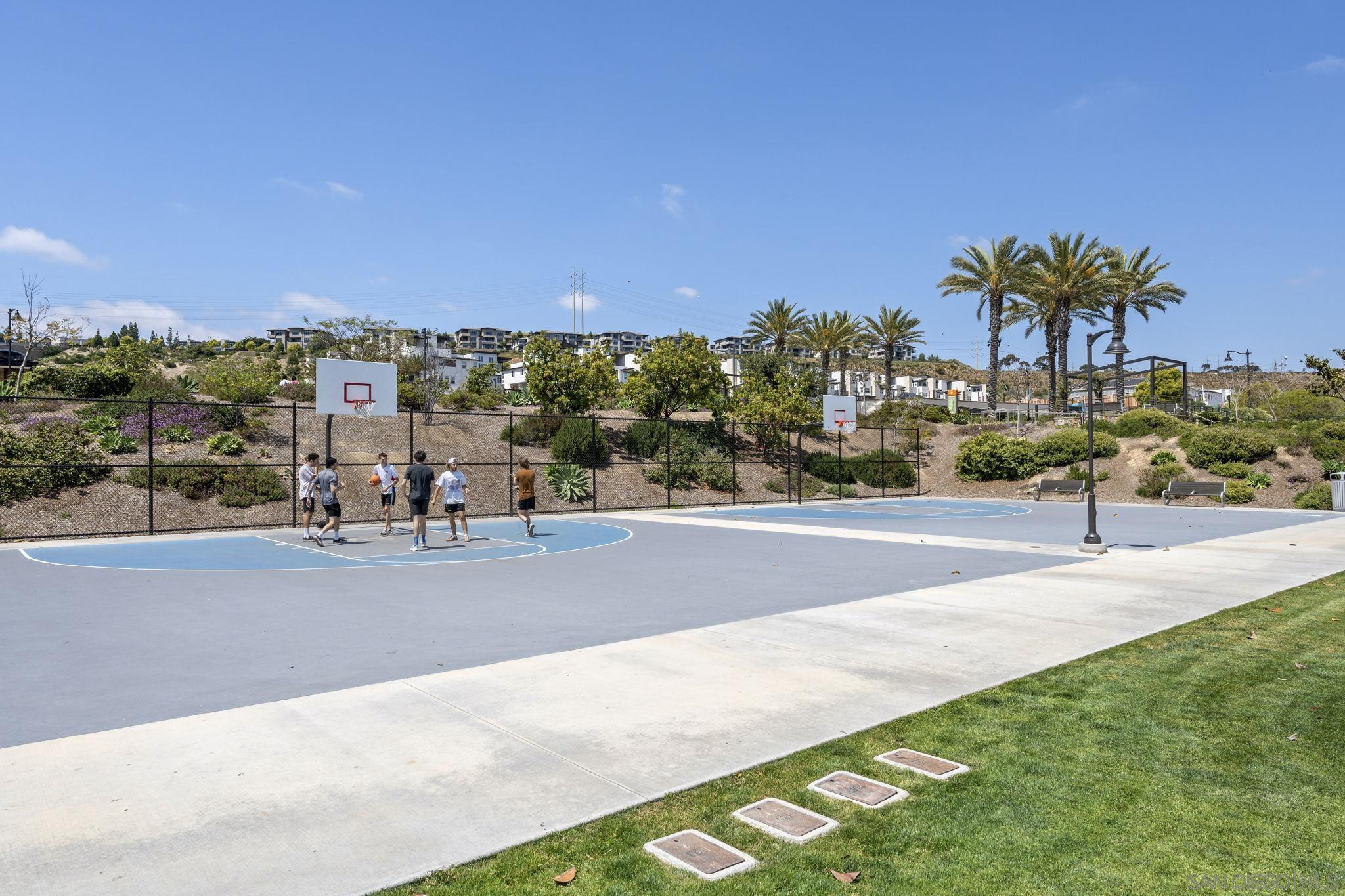 Detail Gallery Image 59 of 75 For 8336  Summit Way, San Diego,  CA 92108 - 4 Beds | 3/1 Baths