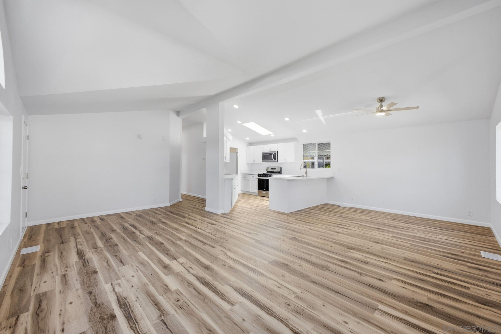 Detail Gallery Image 11 of 53 For 2550 E Valley Pkwy  #77,  Escondido,  CA 92027 - 3 Beds | 2 Baths