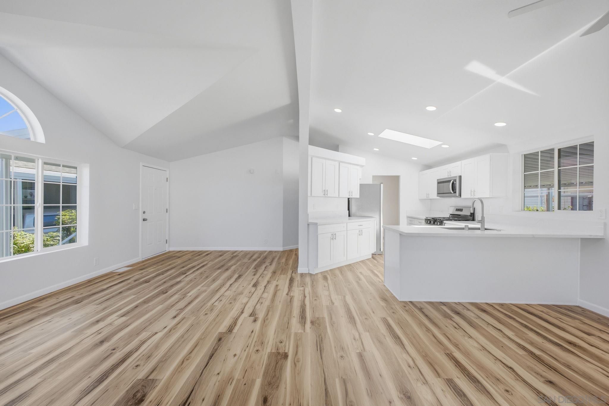 Detail Gallery Image 14 of 53 For 2550 E Valley Pkwy  #77,  Escondido,  CA 92027 - 3 Beds | 2 Baths