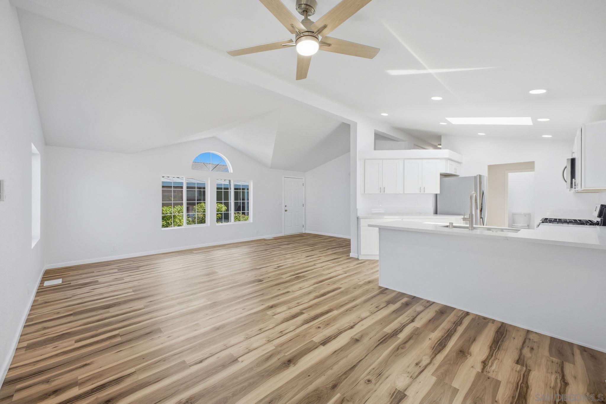 Detail Gallery Image 14 of 53 For 2550 E Valley Pkwy  #77,  Escondido,  CA 92027 - 3 Beds | 2 Baths