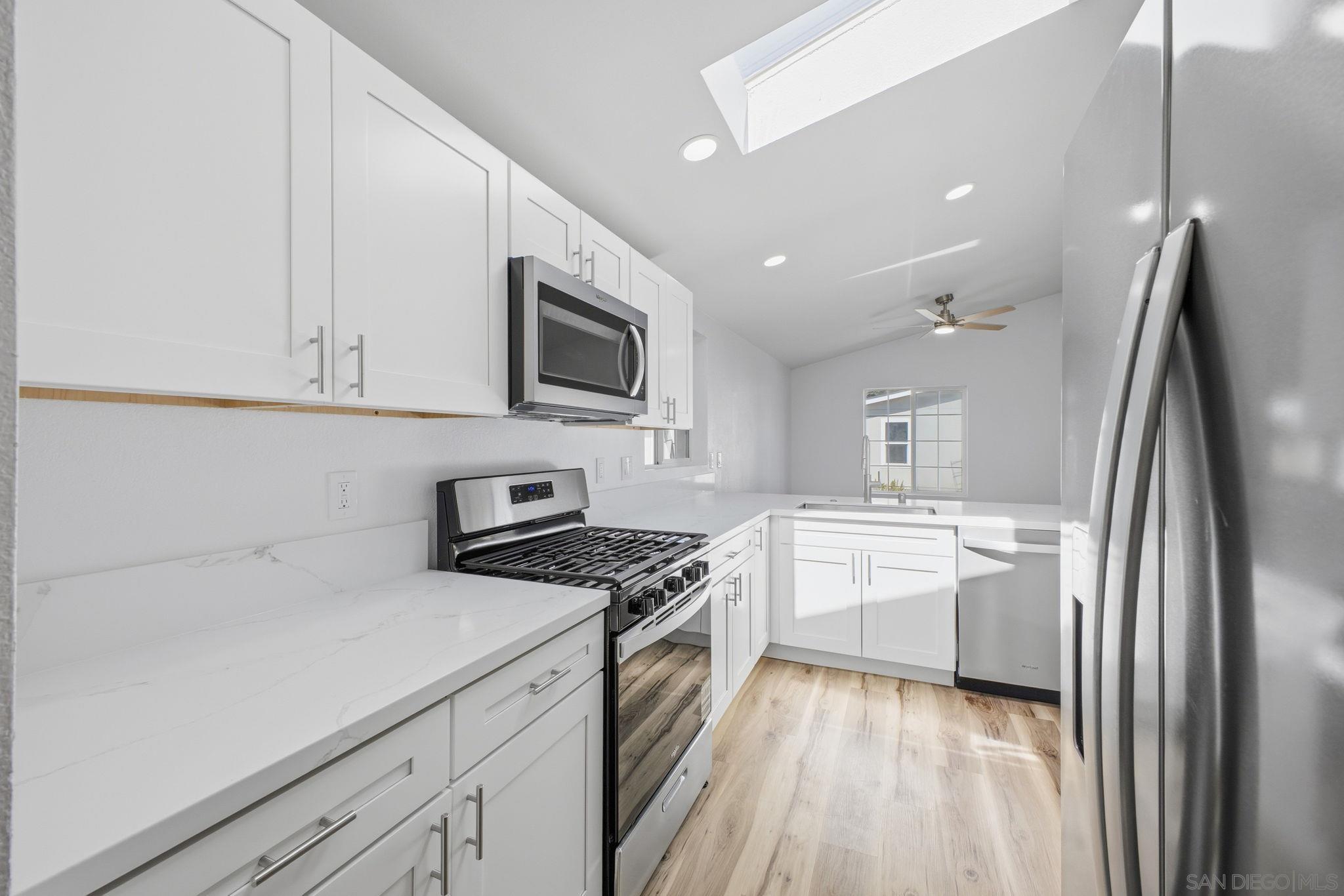 Detail Gallery Image 18 of 53 For 2550 E Valley Pkwy  #77,  Escondido,  CA 92027 - 3 Beds | 2 Baths