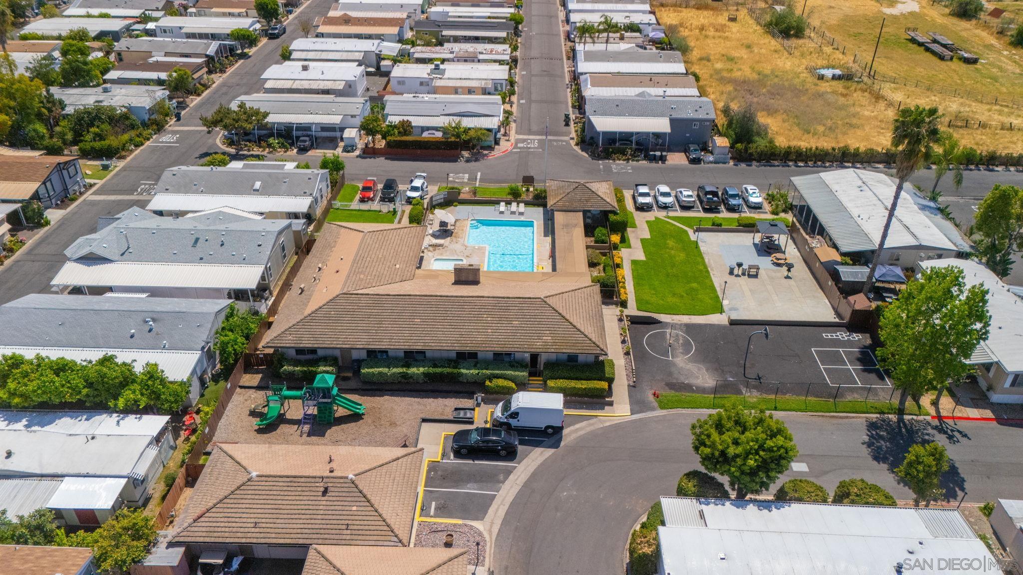 Detail Gallery Image 52 of 53 For 2550 E Valley Pkwy  #77,  Escondido,  CA 92027 - 3 Beds | 2 Baths