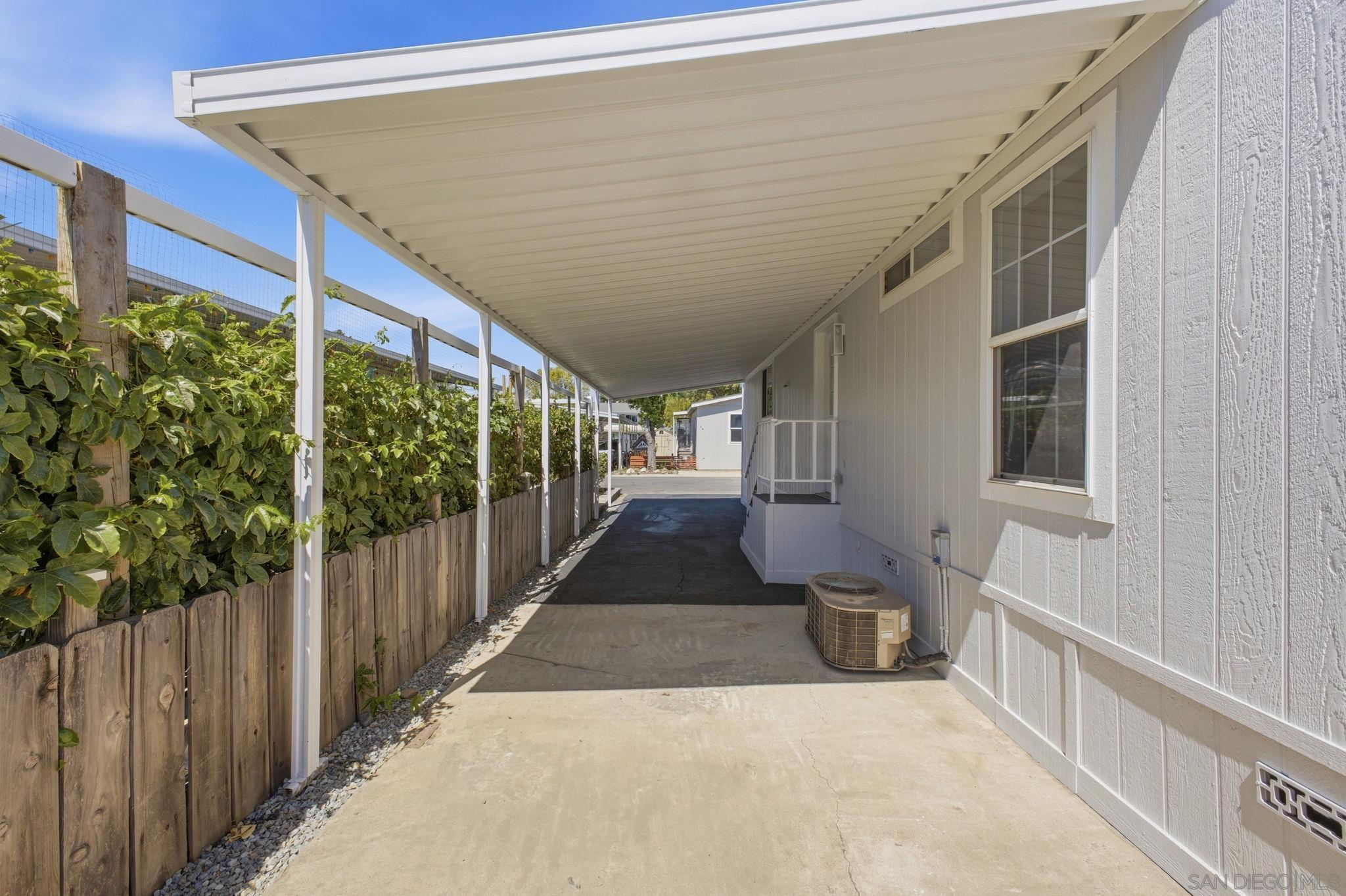Detail Gallery Image 8 of 53 For 2550 E Valley Pkwy  #77,  Escondido,  CA 92027 - 3 Beds | 2 Baths