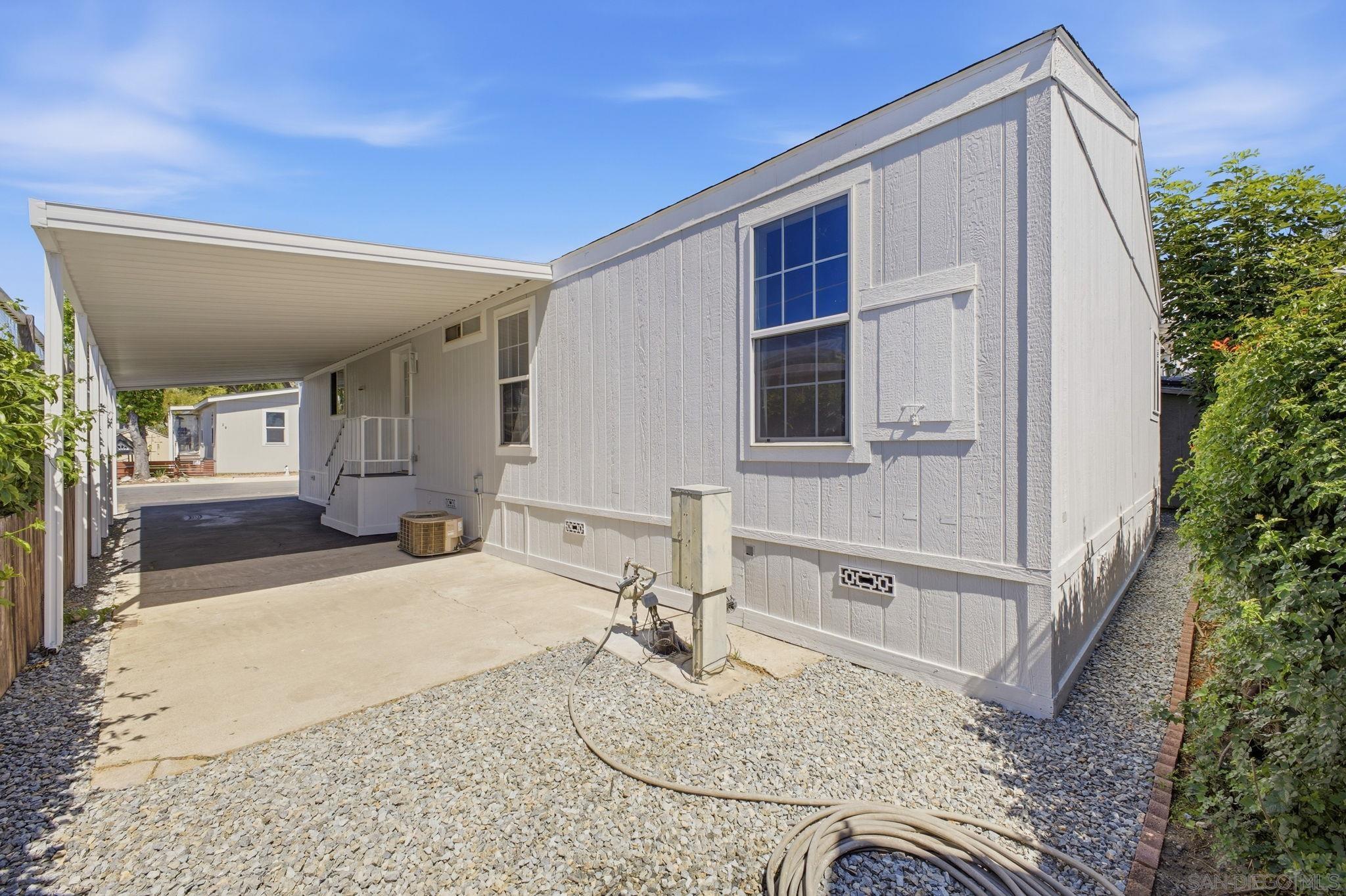 Detail Gallery Image 9 of 53 For 2550 E Valley Pkwy  #77,  Escondido,  CA 92027 - 3 Beds | 2 Baths