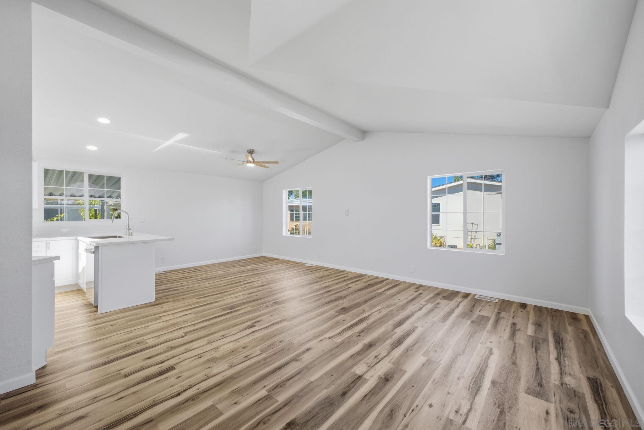 Detail Gallery Image 9 of 53 For 2550 E Valley Pkwy  #77,  Escondido,  CA 92027 - 3 Beds | 2 Baths