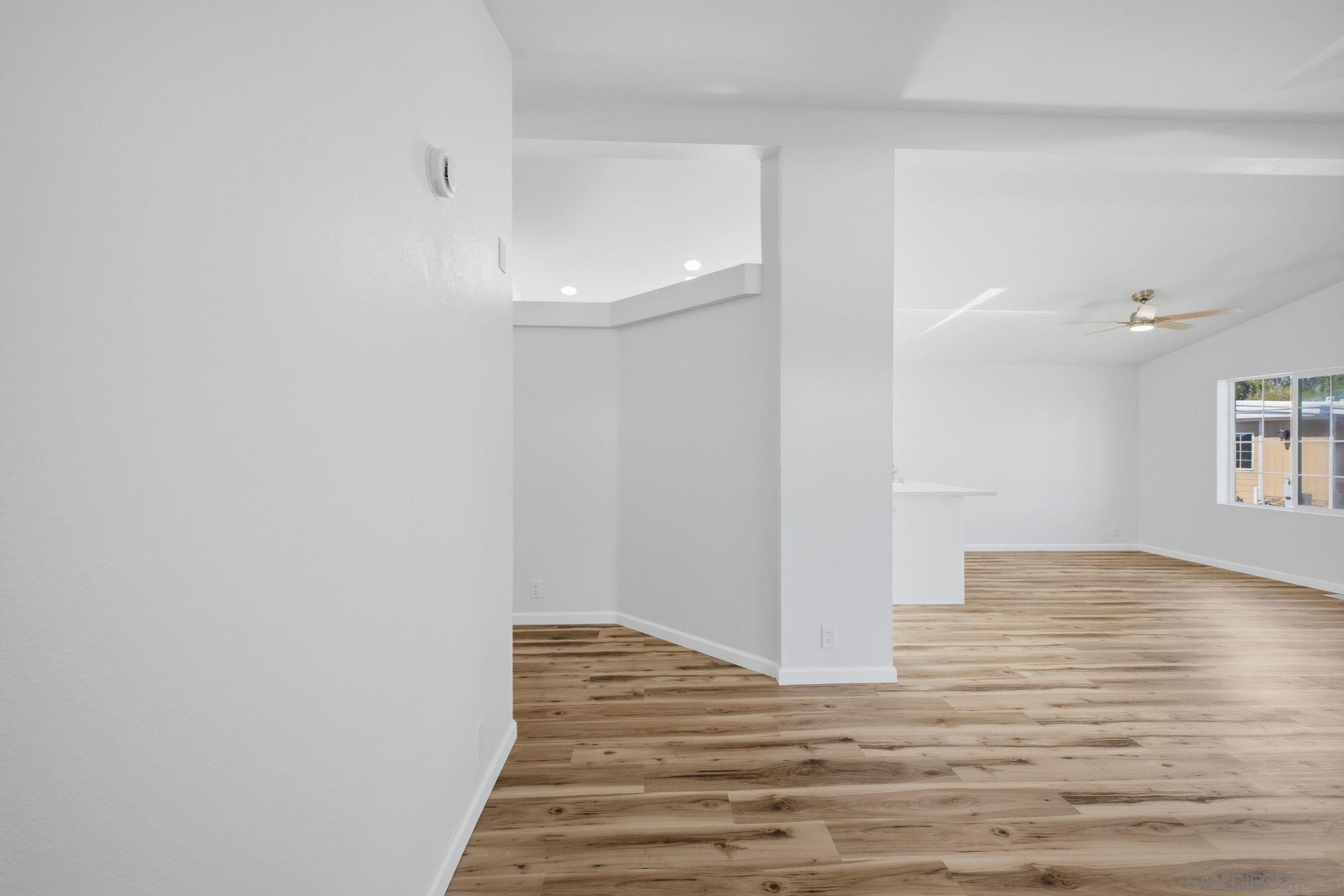 Detail Gallery Image 10 of 53 For 2550 E Valley Pkwy  #77,  Escondido,  CA 92027 - 3 Beds | 2 Baths