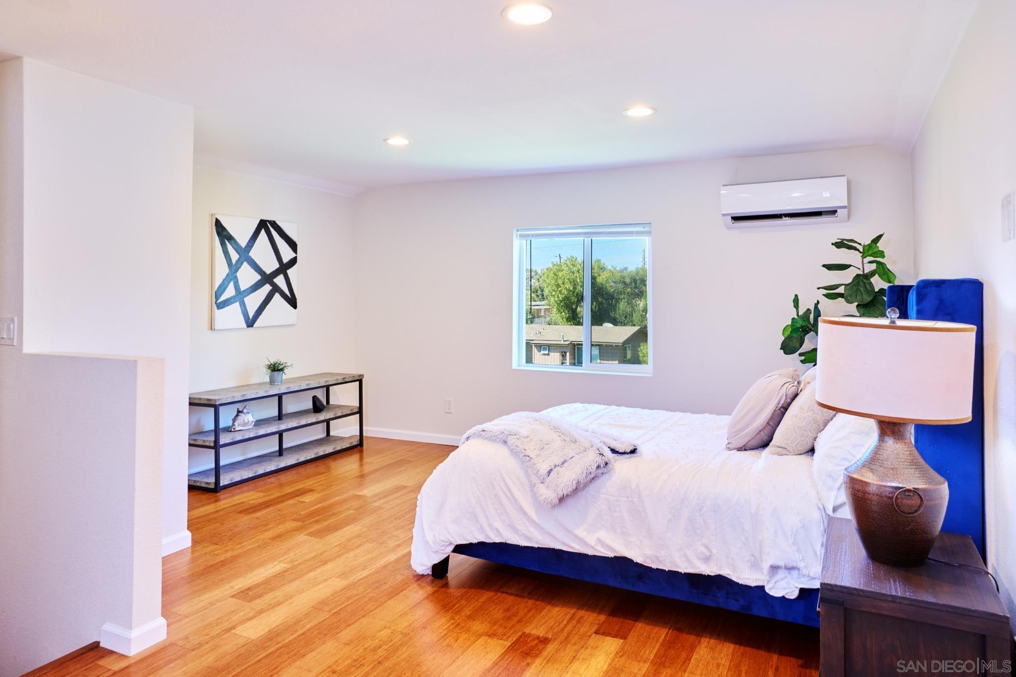 Detail Gallery Image 14 of 20 For 3043-45  Helix Street, Spring Valley,  CA 91977 - 4 Beds | 3 Baths