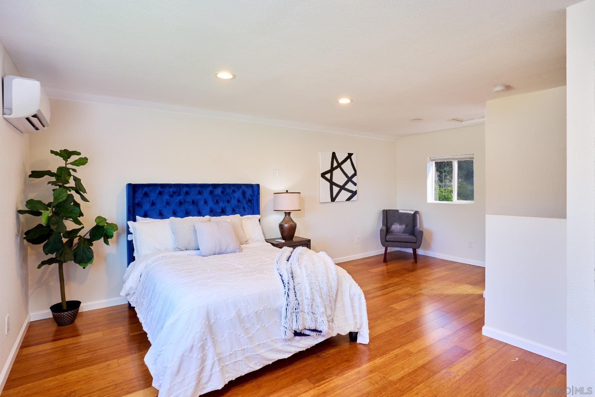 Detail Gallery Image 15 of 20 For 3043-45  Helix Street, Spring Valley,  CA 91977 - 4 Beds | 3 Baths