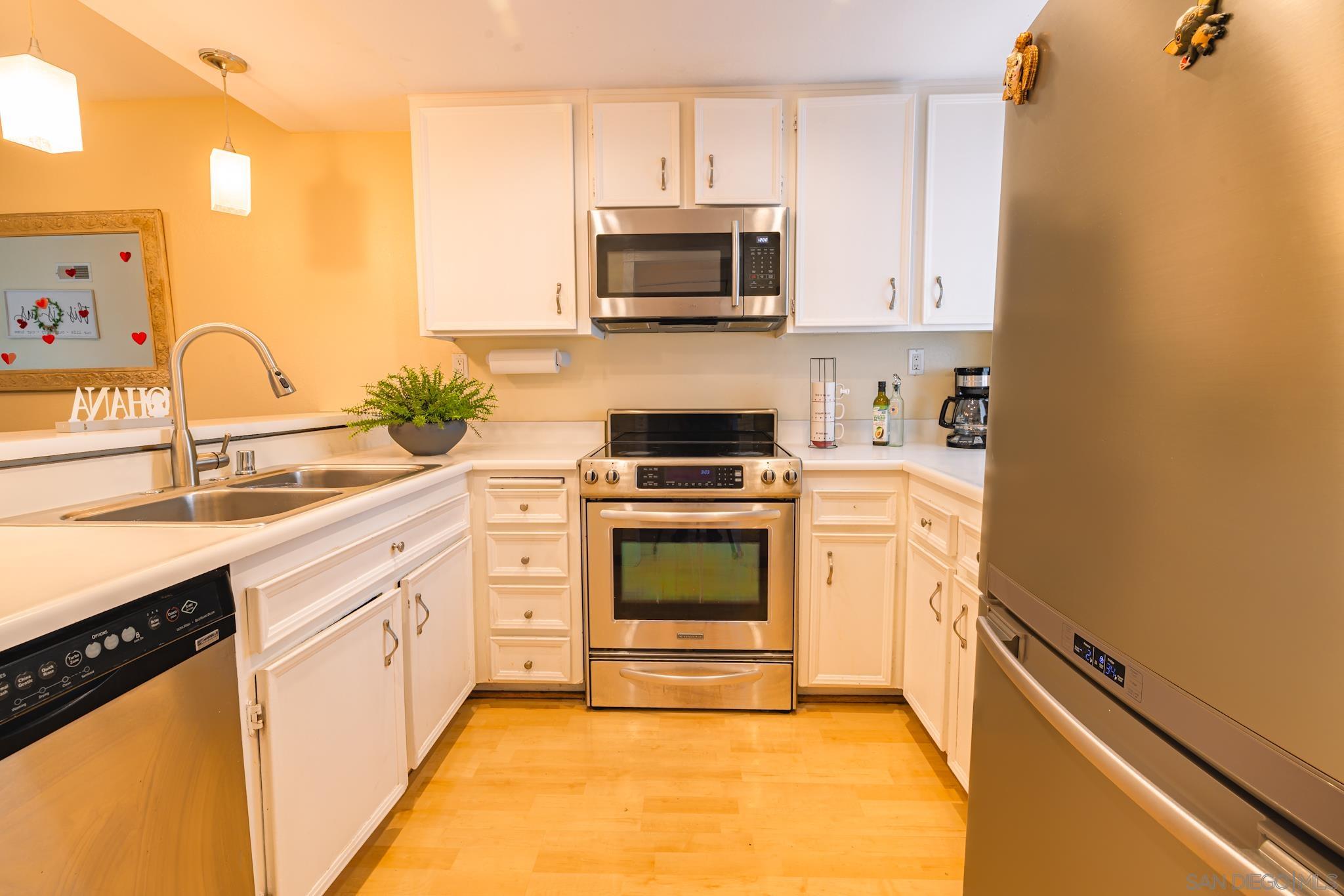 Detail Gallery Image 7 of 16 For 1691  Melrose Ave H, Chula Vista,  CA 91911 - 2 Beds | 2 Baths