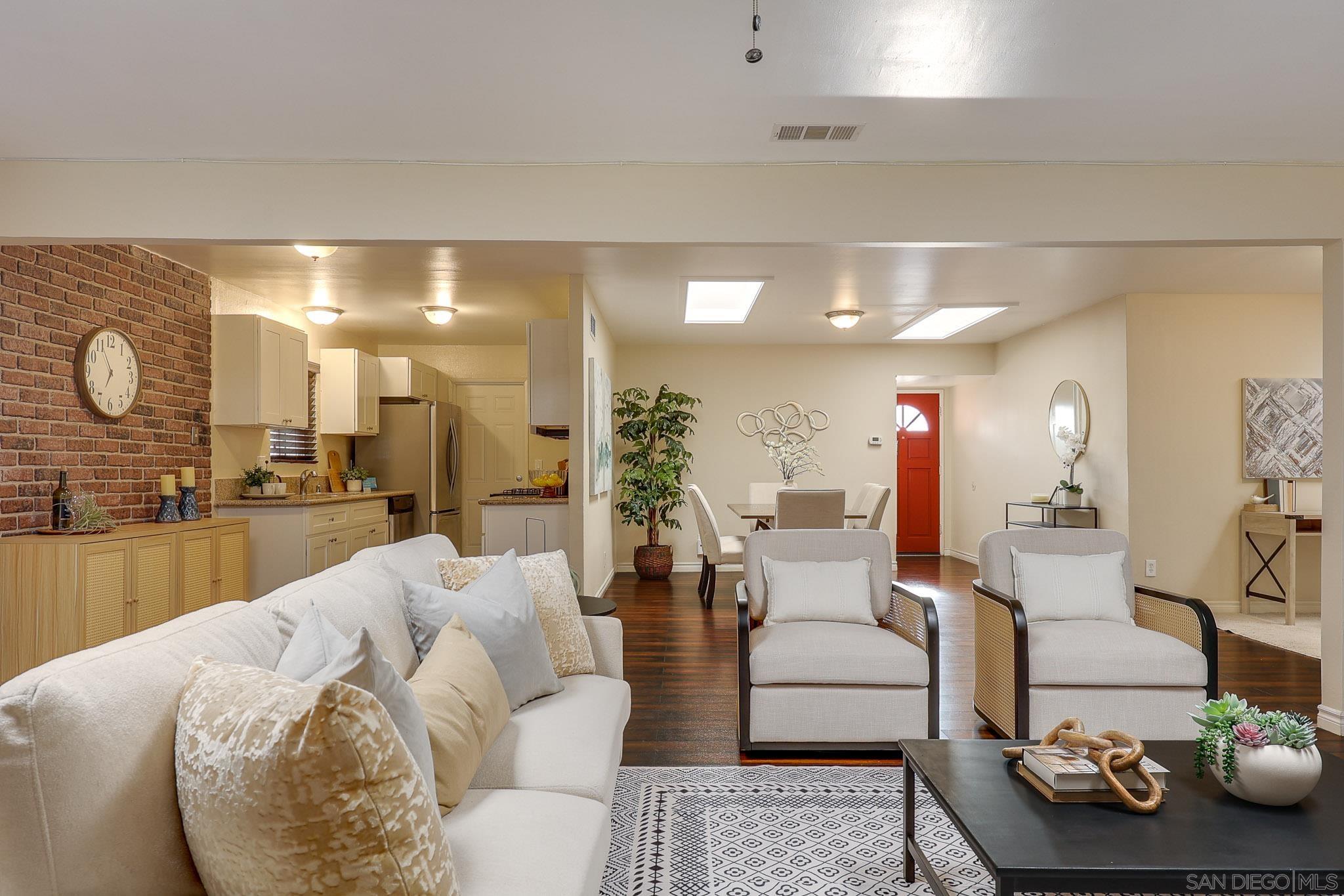 Detail Gallery Image 10 of 47 For 1600  Malta Ave, Chula Vista,  CA 91911 - 4 Beds | 2 Baths