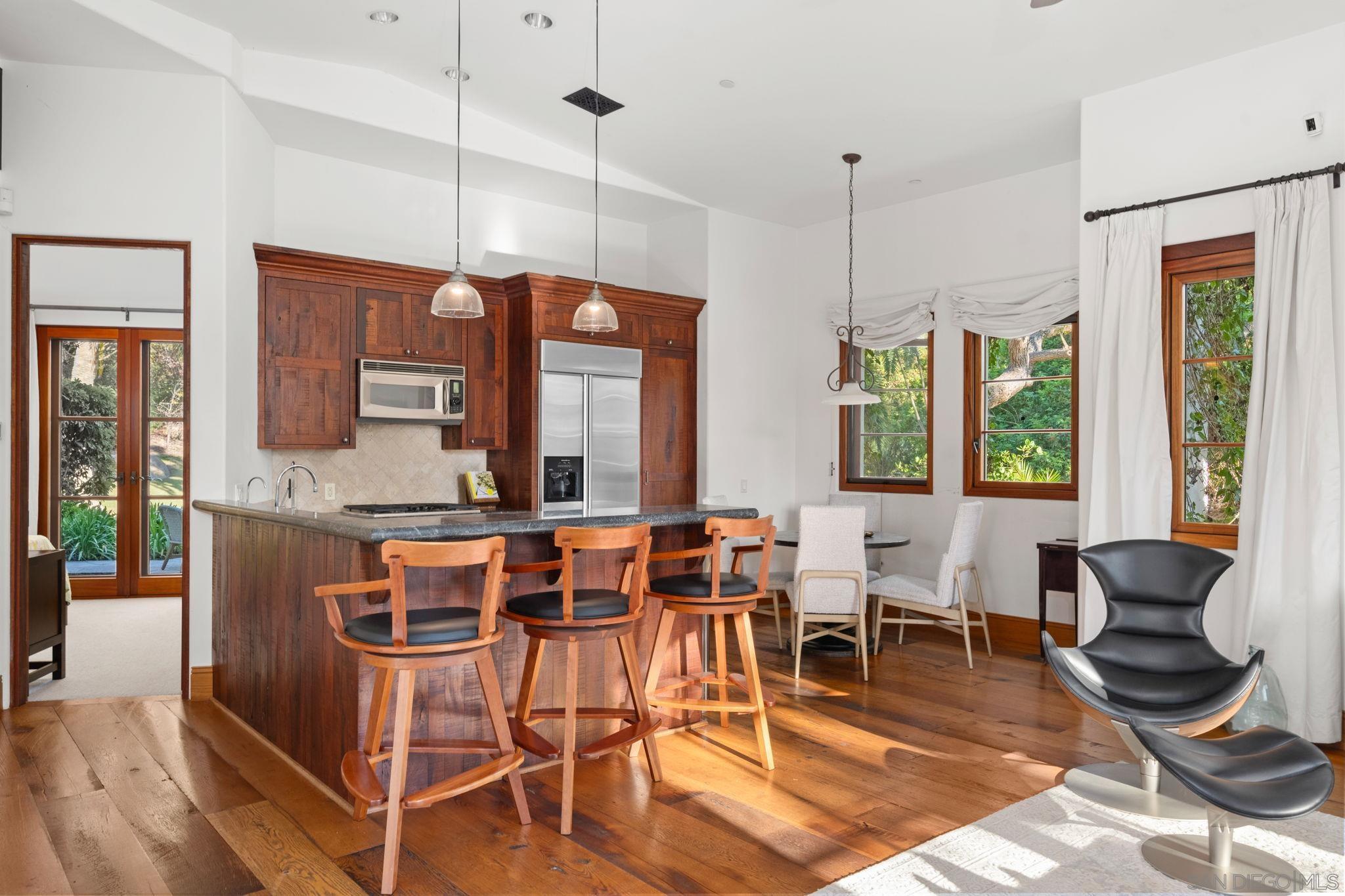 Detail Gallery Image 22 of 28 For 4505  La Noria, Rancho Santa Fe,  CA 92067 - 7 Beds | 7/1 Baths