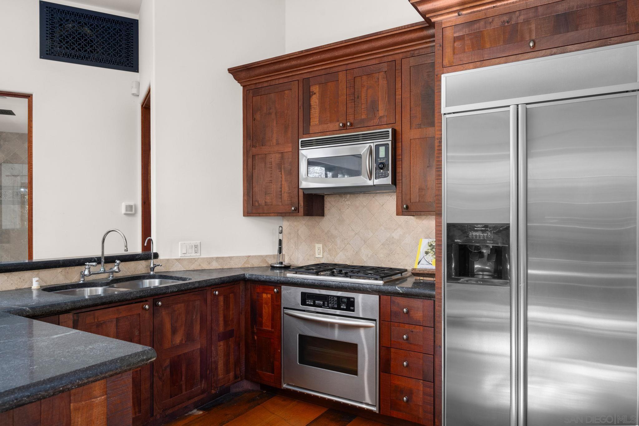 Detail Gallery Image 23 of 28 For 4505  La Noria, Rancho Santa Fe,  CA 92067 - 7 Beds | 7/1 Baths