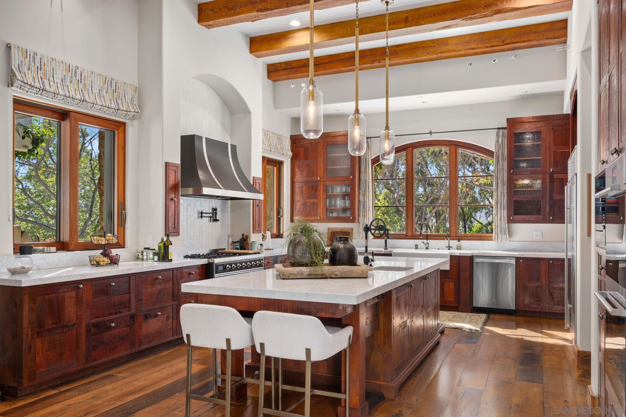 Detail Gallery Image 6 of 28 For 4505  La Noria, Rancho Santa Fe,  CA 92067 - 7 Beds | 7/1 Baths