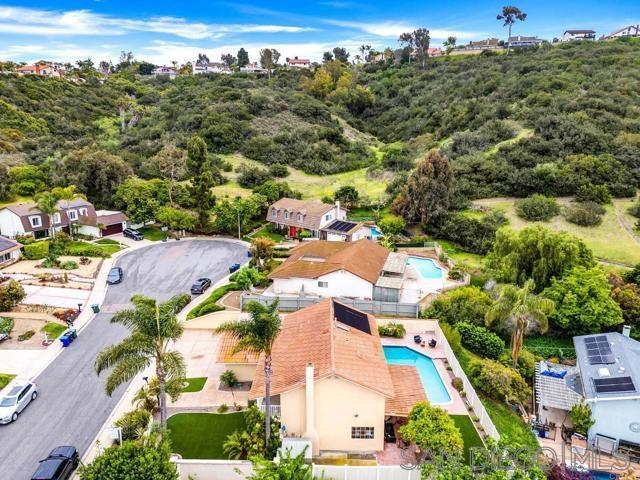 Detail Gallery Image 2 of 13 For 308  Maverick Place, Bonita,  CA 91902 - 5 Beds | 3/1 Baths