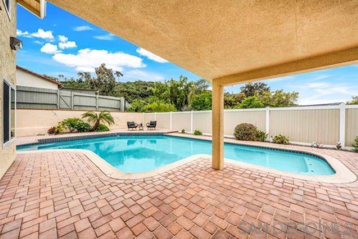 Detail Gallery Image 12 of 13 For 308  Maverick Place, Bonita,  CA 91902 - 5 Beds | 3/1 Baths