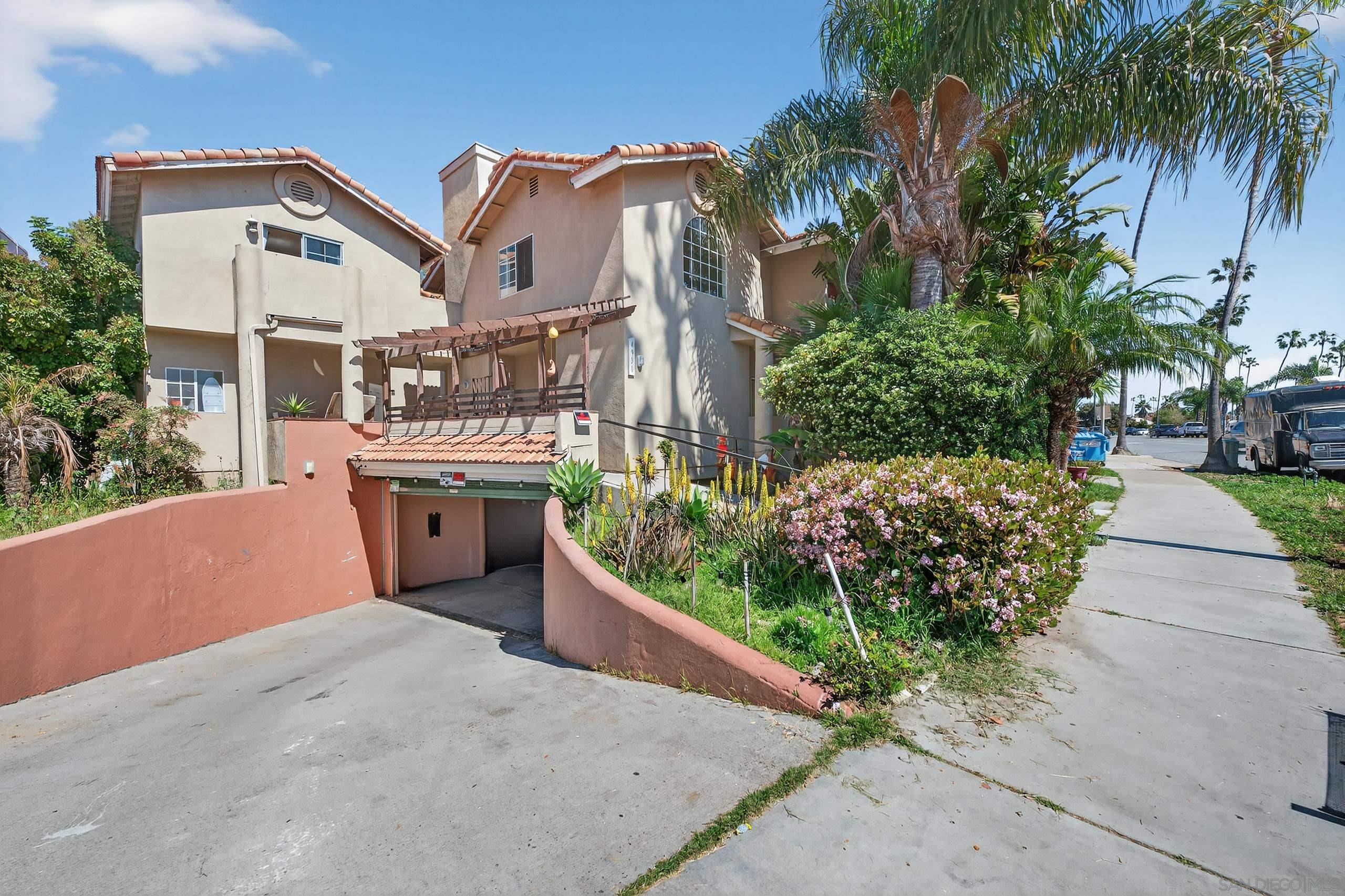 Detail Gallery Image 12 of 43 For 4930 W Point Loma Blvd, San Diego,  CA 92107 - – Beds | – Baths