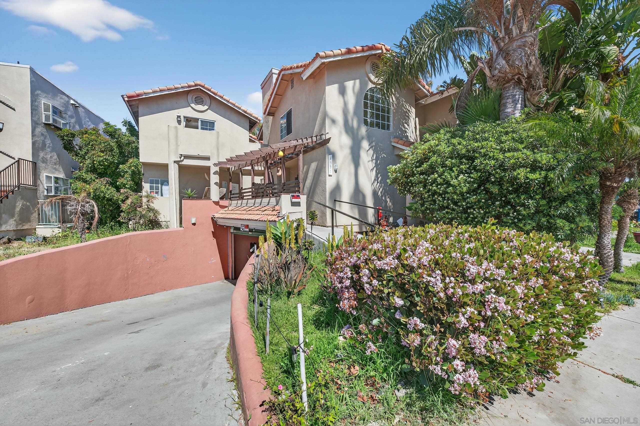 Detail Gallery Image 13 of 43 For 4930 W Point Loma Blvd, San Diego,  CA 92107 - – Beds | – Baths