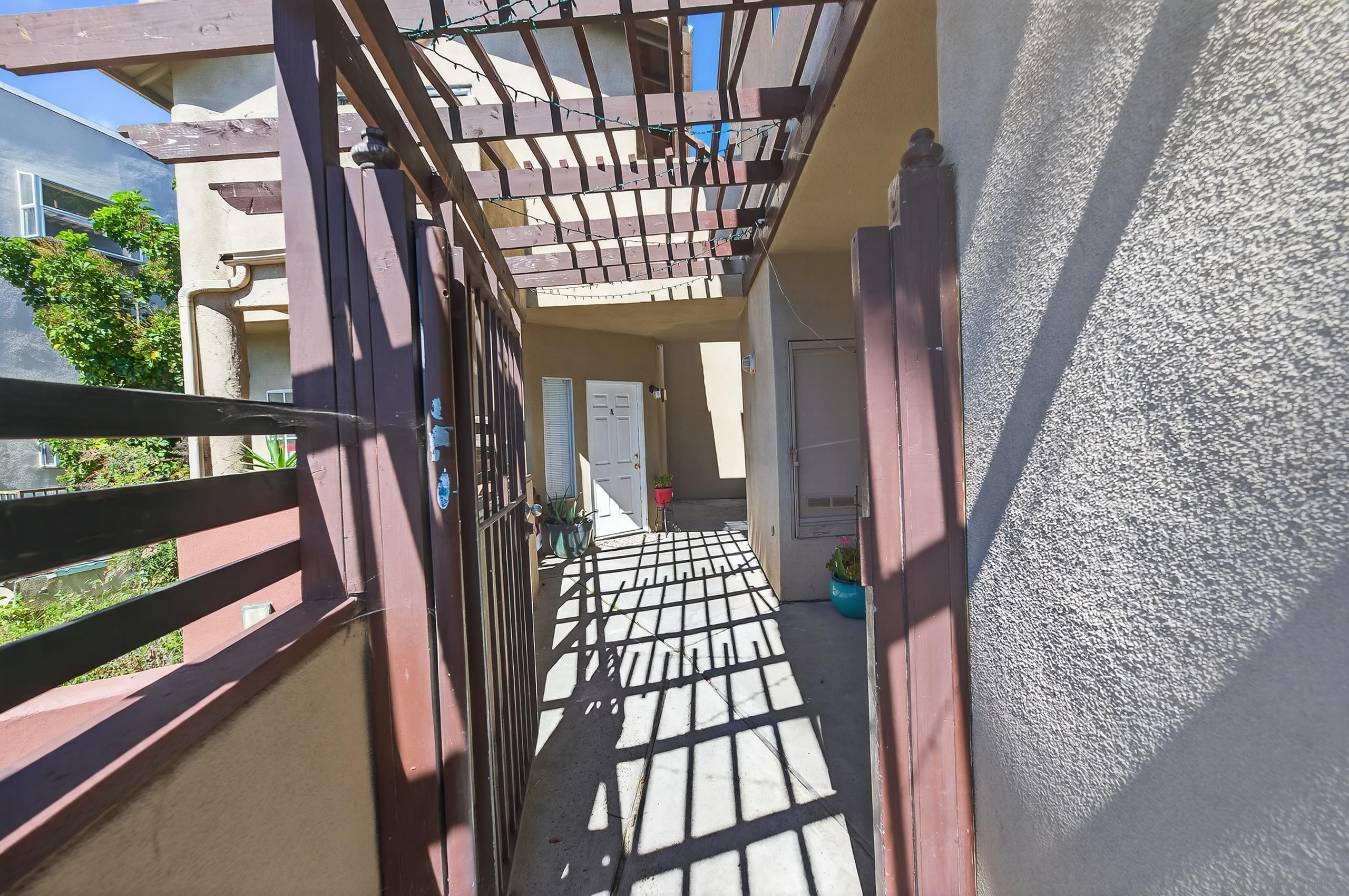 Detail Gallery Image 15 of 43 For 4930 W Point Loma Blvd, San Diego,  CA 92107 - – Beds | – Baths