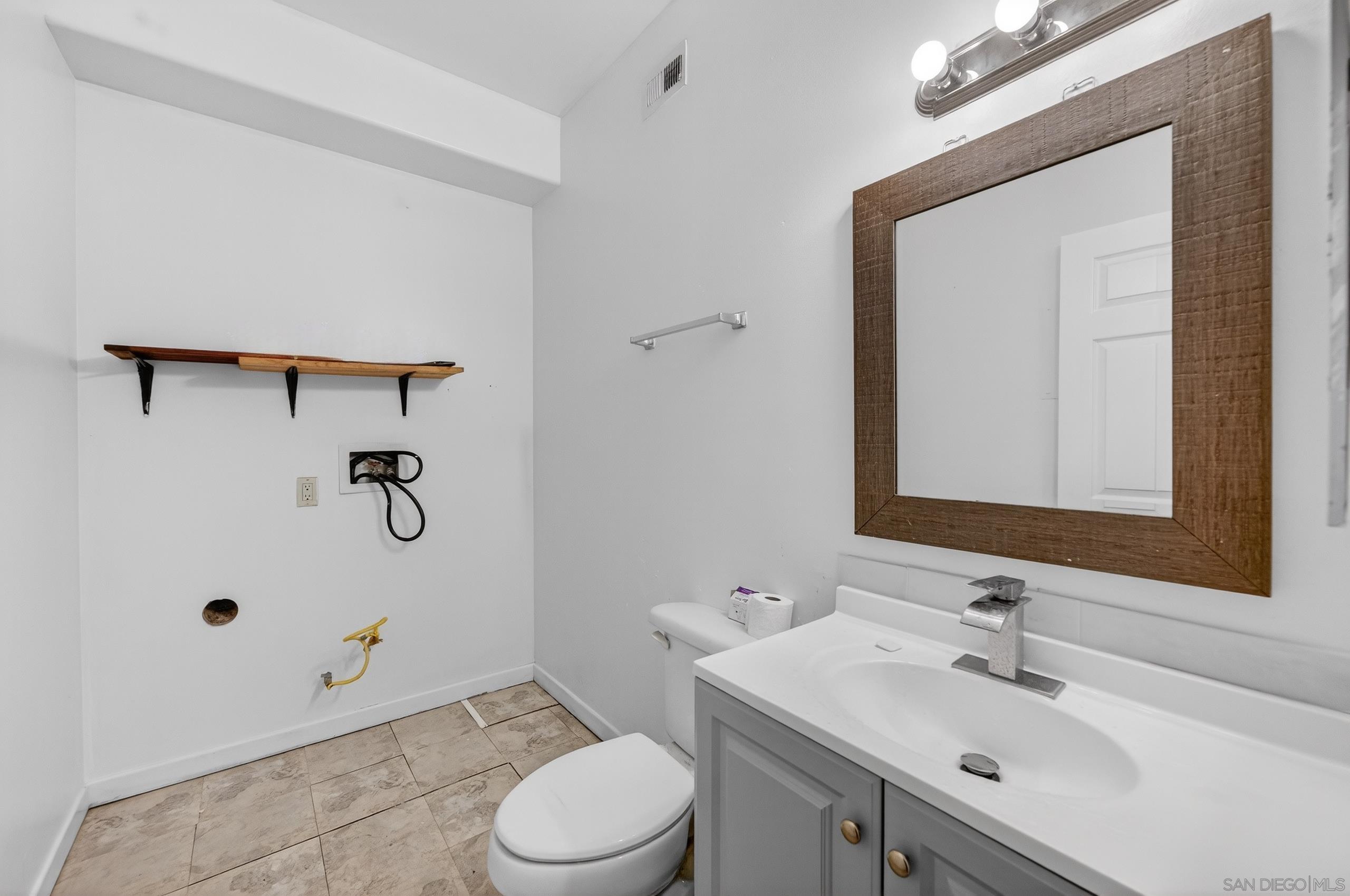 Detail Gallery Image 22 of 43 For 4930 W Point Loma Blvd, San Diego,  CA 92107 - – Beds | – Baths