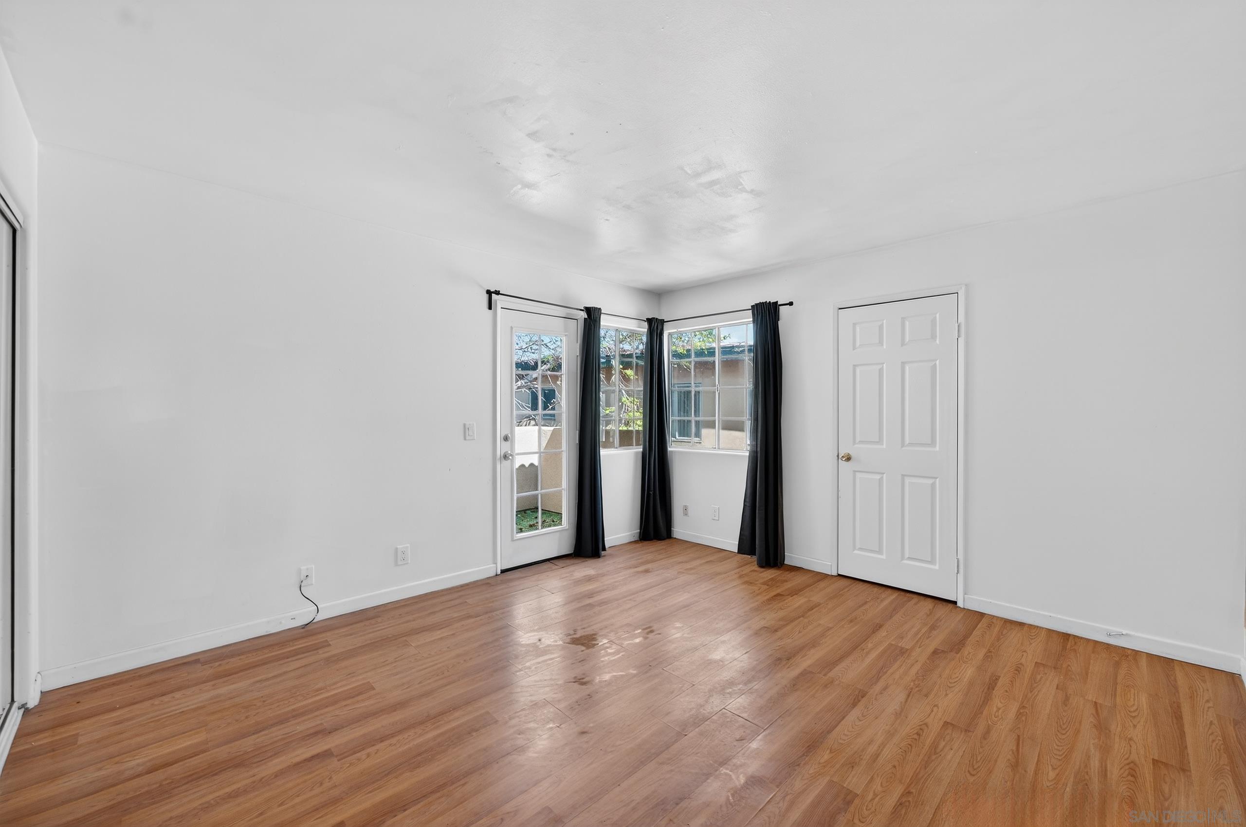 Detail Gallery Image 34 of 43 For 4930 W Point Loma Blvd, San Diego,  CA 92107 - – Beds | – Baths