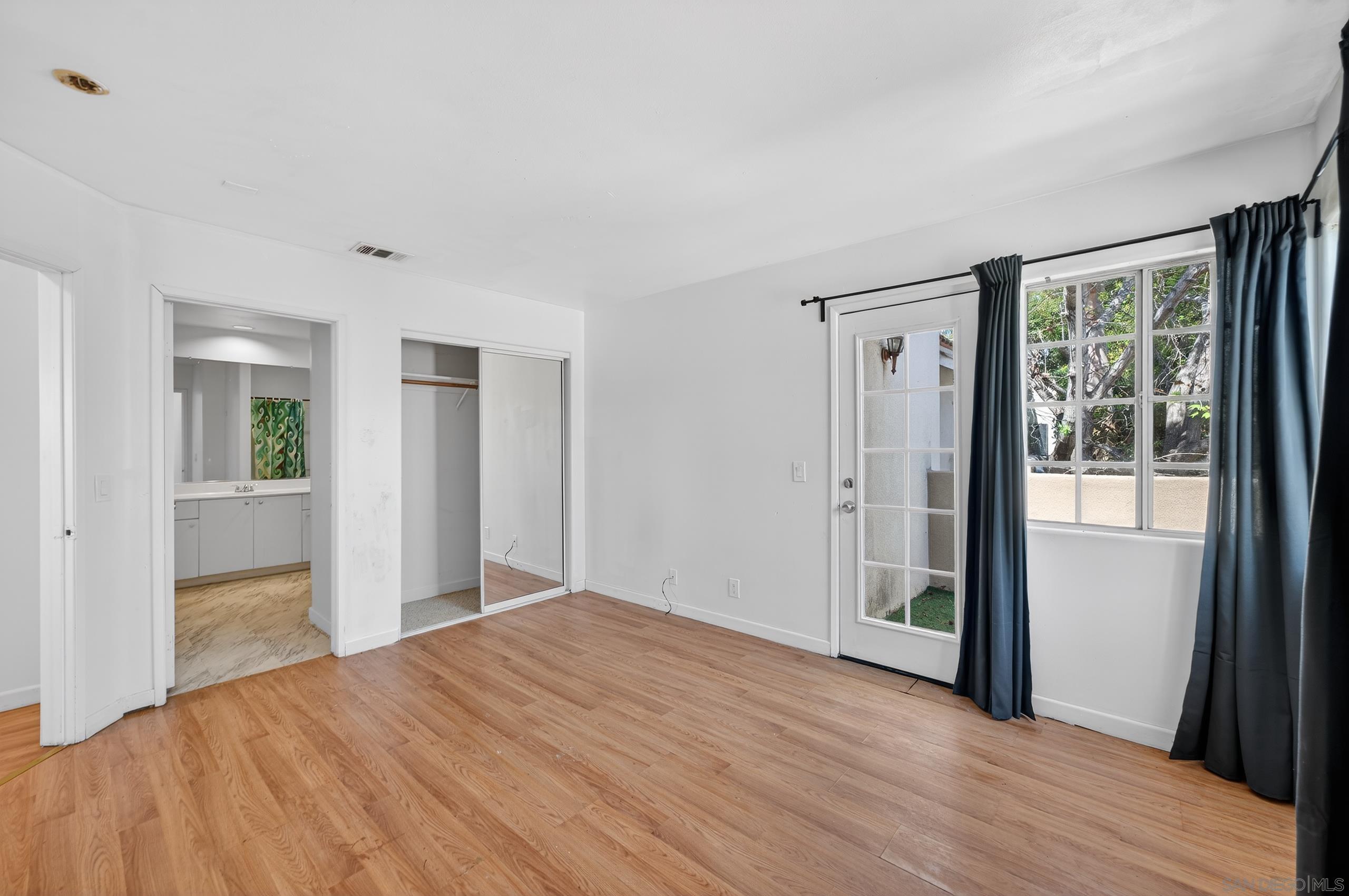 Detail Gallery Image 35 of 43 For 4930 W Point Loma Blvd, San Diego,  CA 92107 - – Beds | – Baths