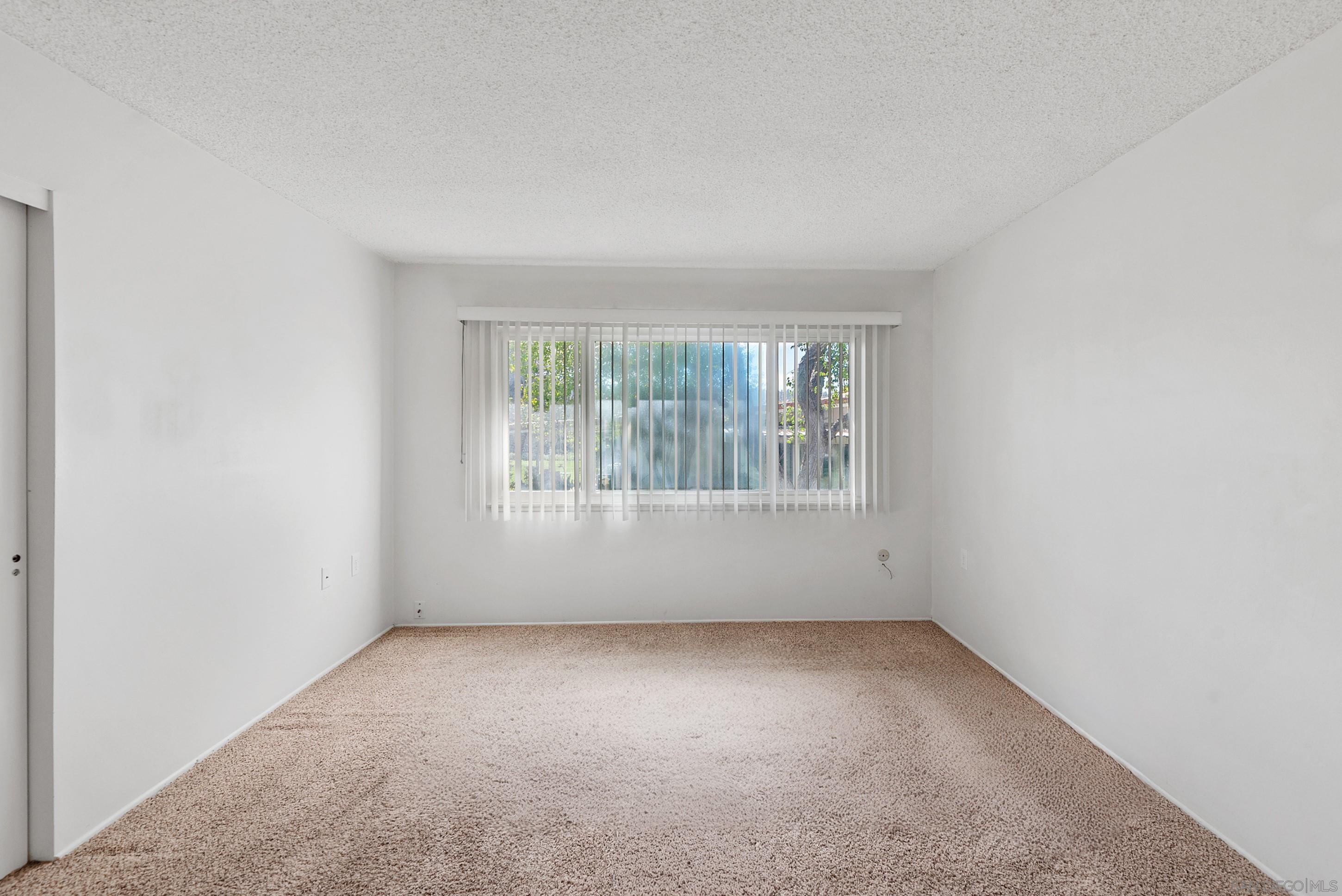 Detail Gallery Image 17 of 37 For 12453  Rios Rd, San Diego,  CA 92128 - 2 Beds | 2 Baths