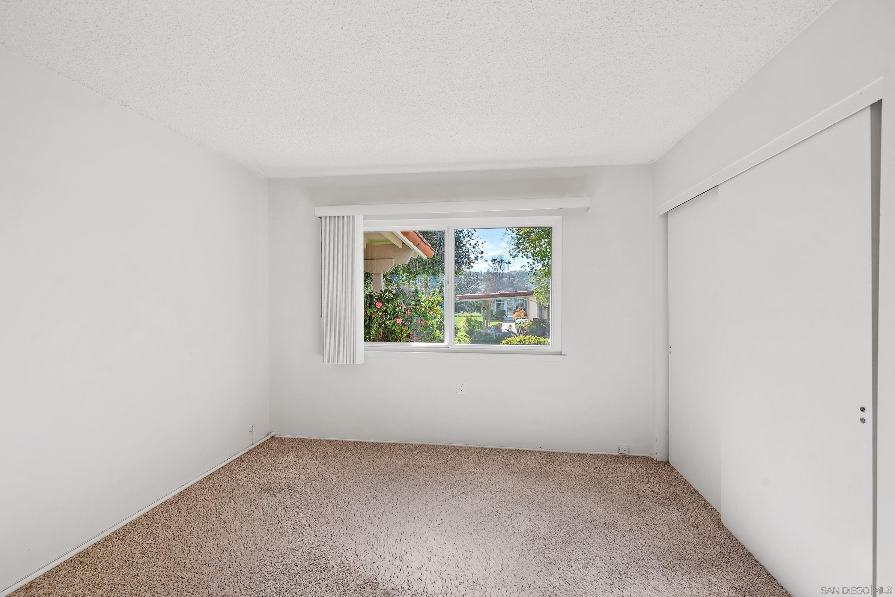 Detail Gallery Image 20 of 37 For 12453  Rios Rd, San Diego,  CA 92128 - 2 Beds | 2 Baths