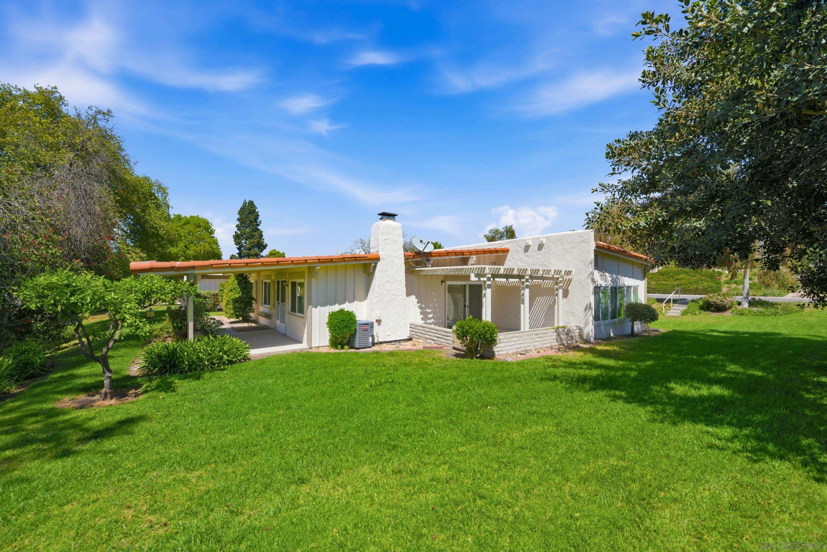 Detail Gallery Image 23 of 37 For 12453  Rios Rd, San Diego,  CA 92128 - 2 Beds | 2 Baths