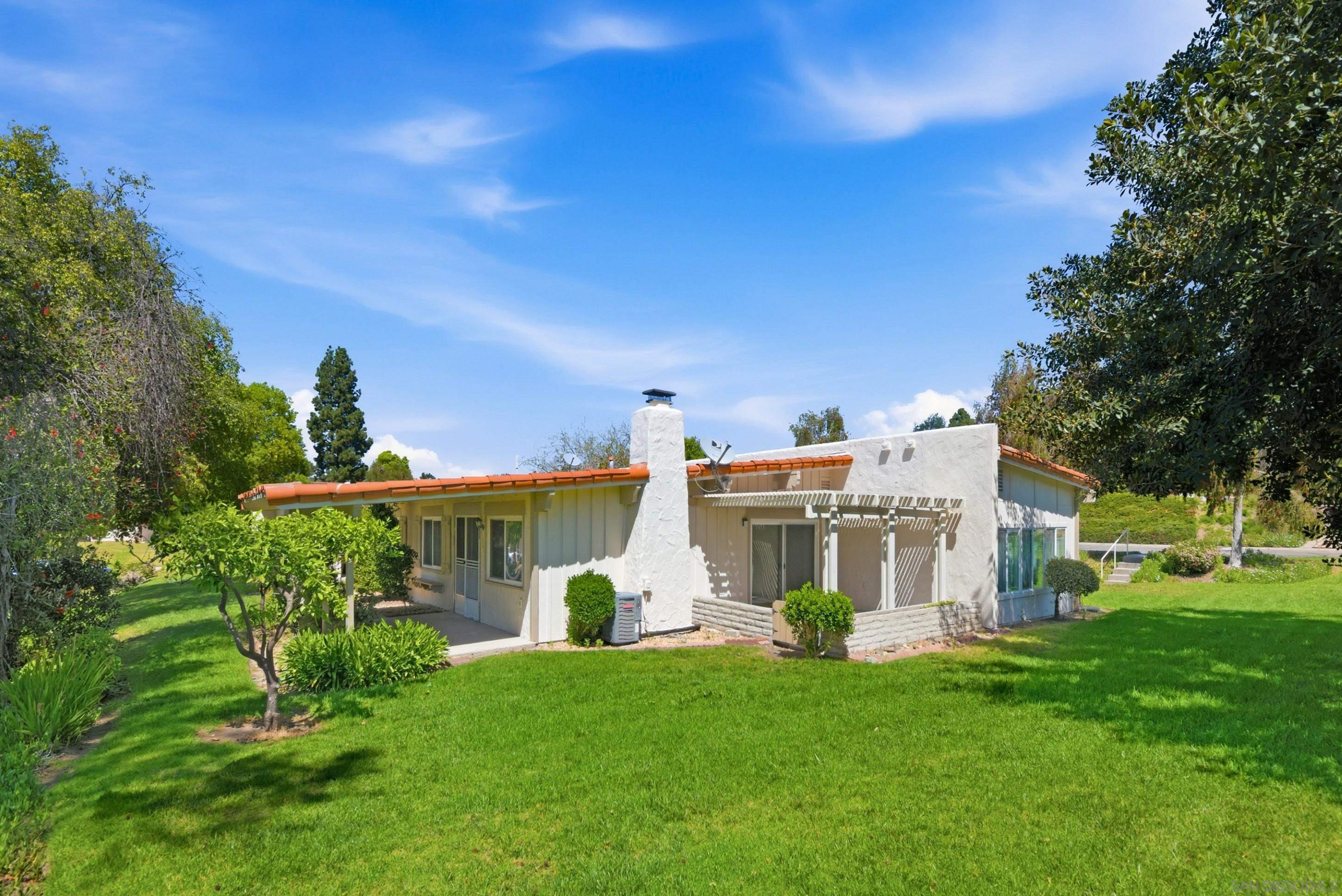 Detail Gallery Image 24 of 37 For 12453  Rios Rd, San Diego,  CA 92128 - 2 Beds | 2 Baths