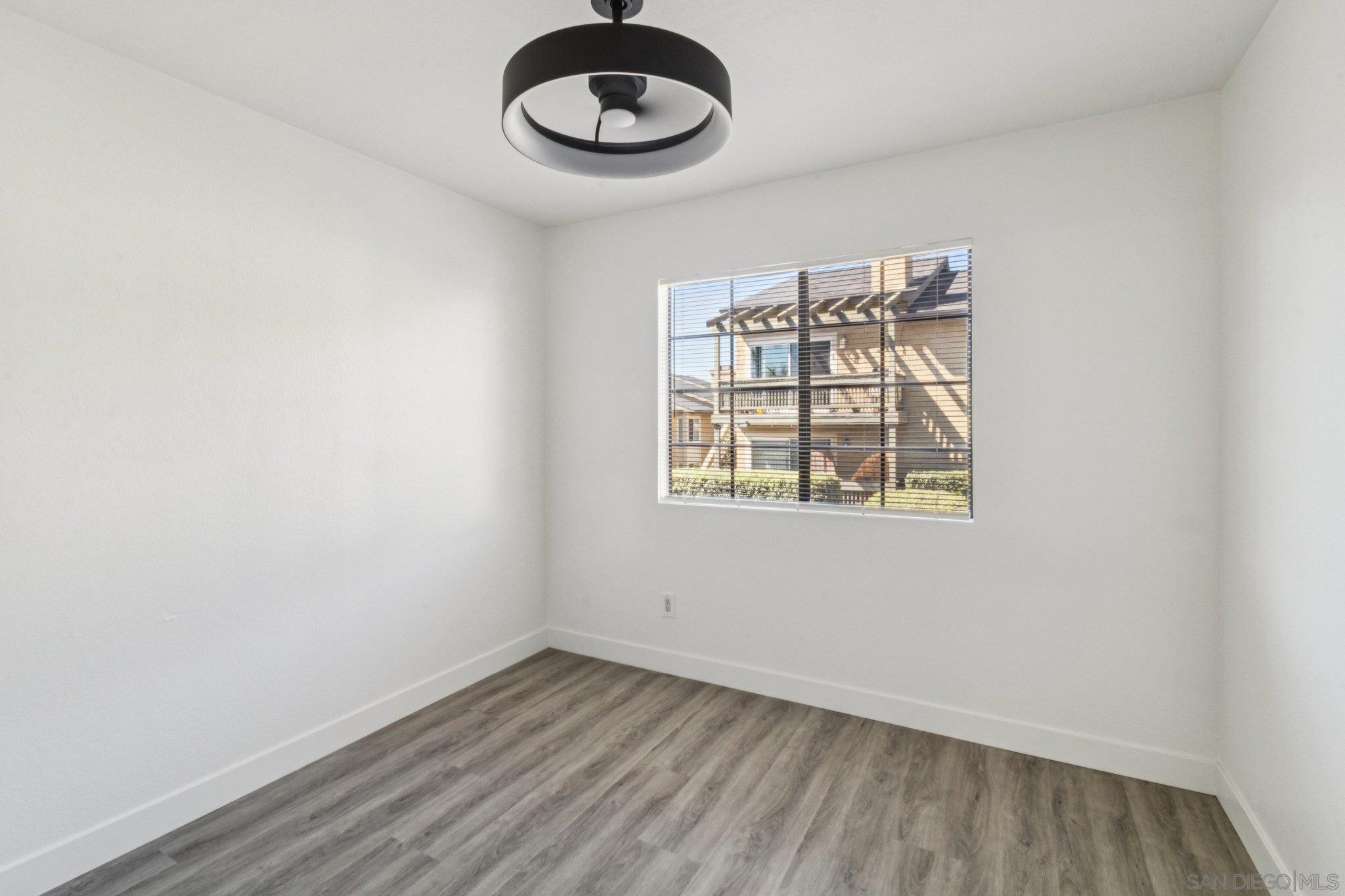 Detail Gallery Image 24 of 30 For 1225 N Broadway  #29,  Escondido,  CA 92026 - 3 Beds | 2/1 Baths