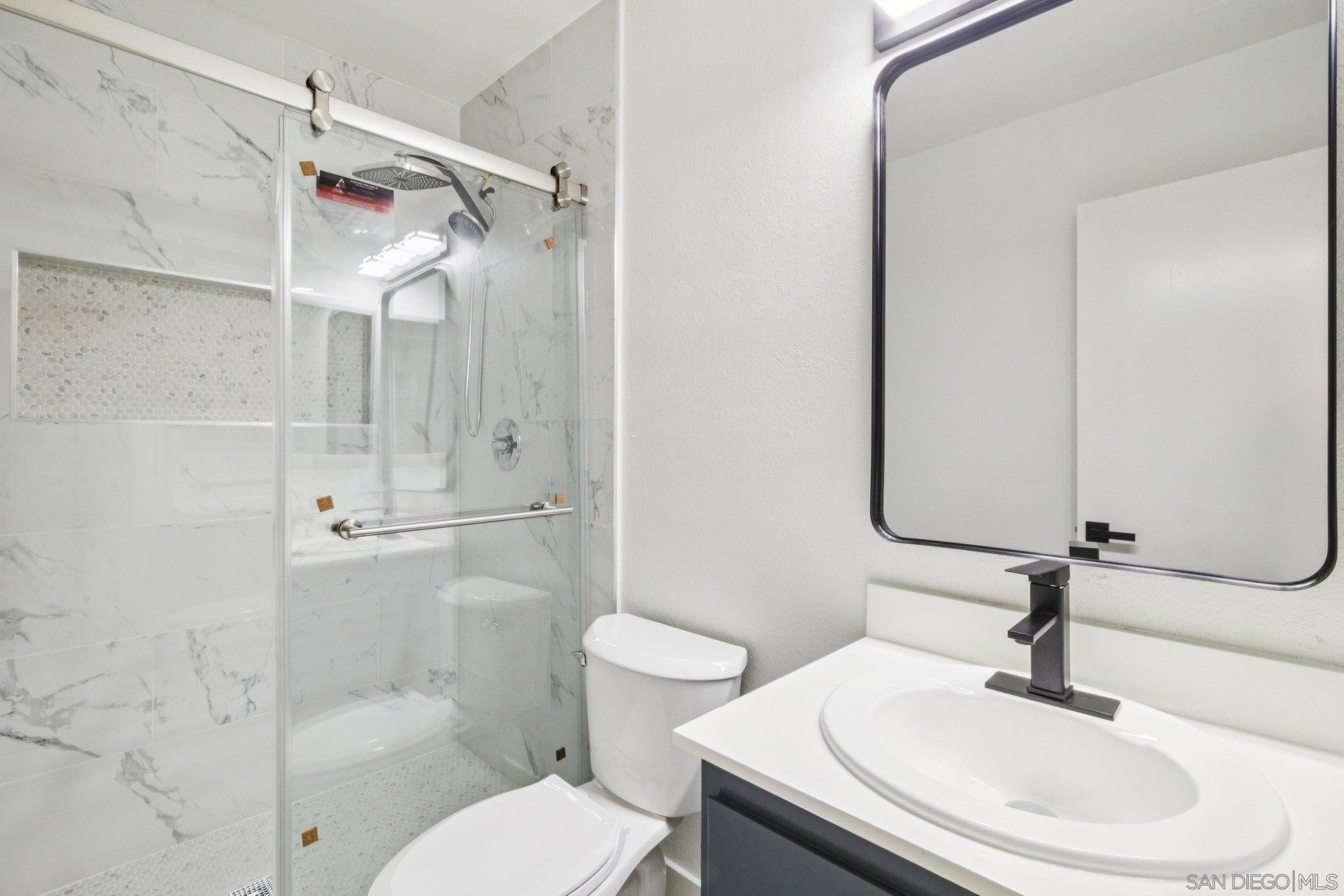 Detail Gallery Image 25 of 30 For 1225 N Broadway  #29,  Escondido,  CA 92026 - 3 Beds | 2/1 Baths