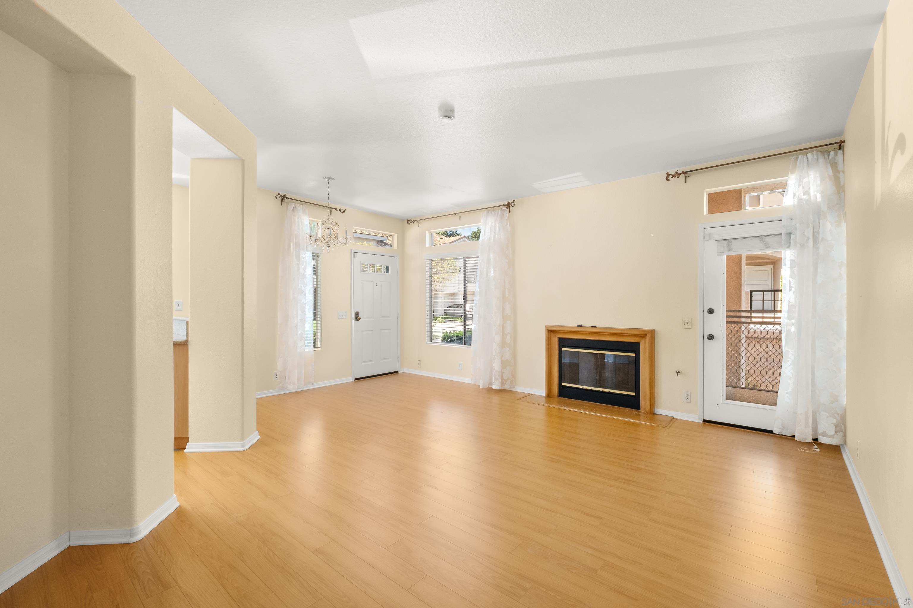 Detail Gallery Image 14 of 24 For 7275  Calabria Court  #70,  San Diego,  CA 92122 - 2 Beds | 2 Baths