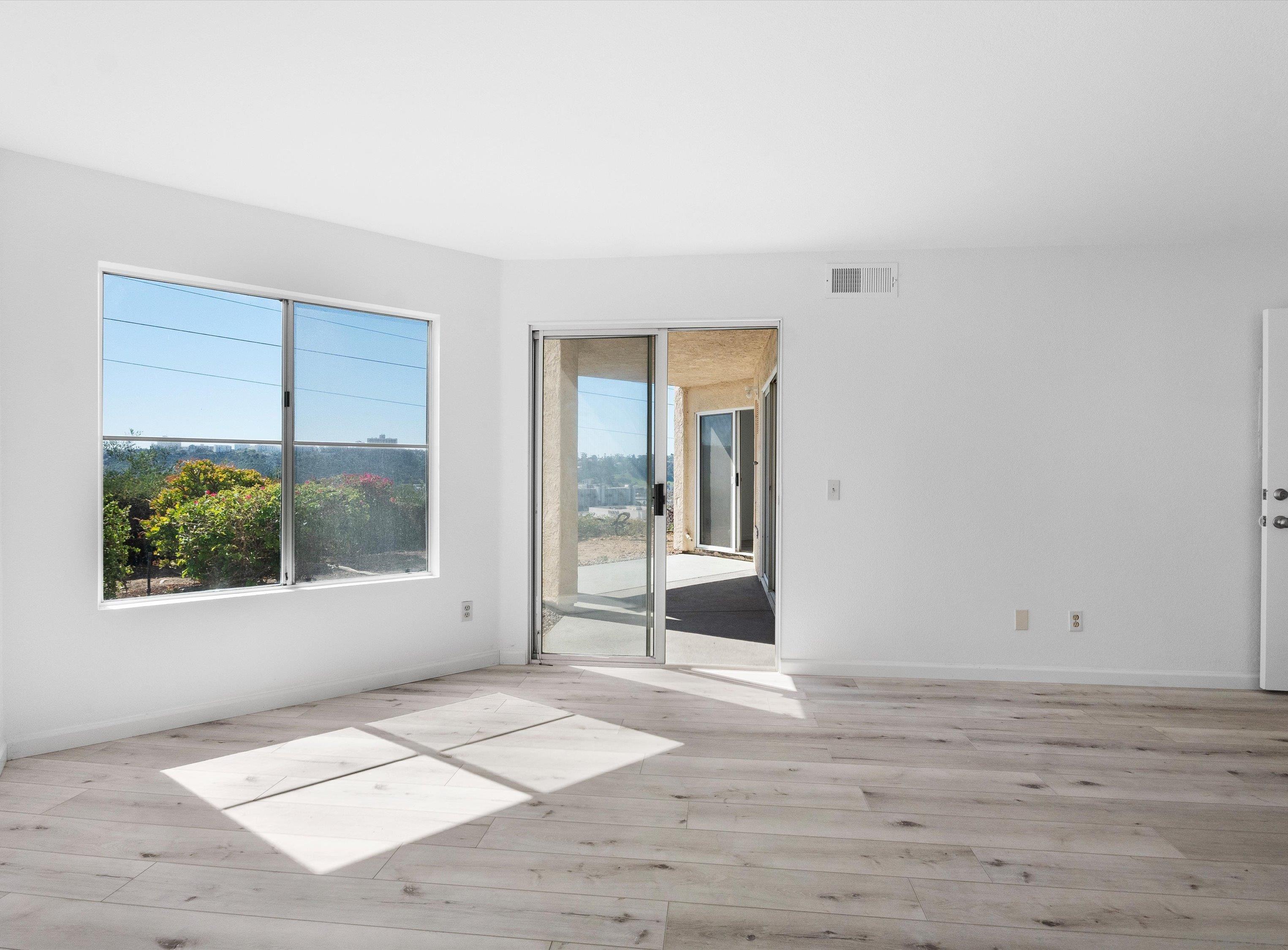 Detail Gallery Image 15 of 39 For 7087  Camino Degrazia  141, San Diego,  CA 92111 - 3 Beds | 2 Baths