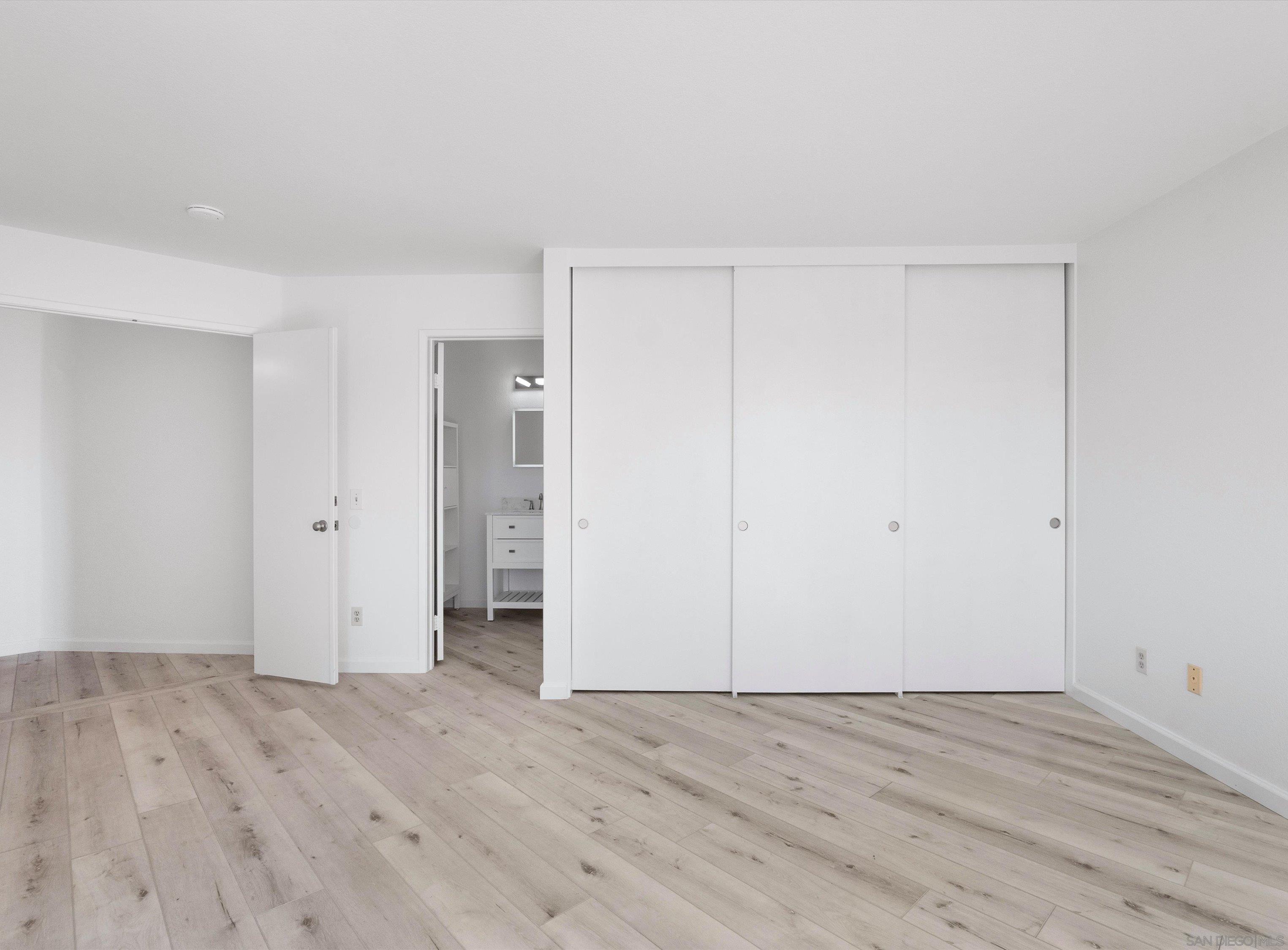 Detail Gallery Image 17 of 39 For 7087  Camino Degrazia  141, San Diego,  CA 92111 - 3 Beds | 2 Baths