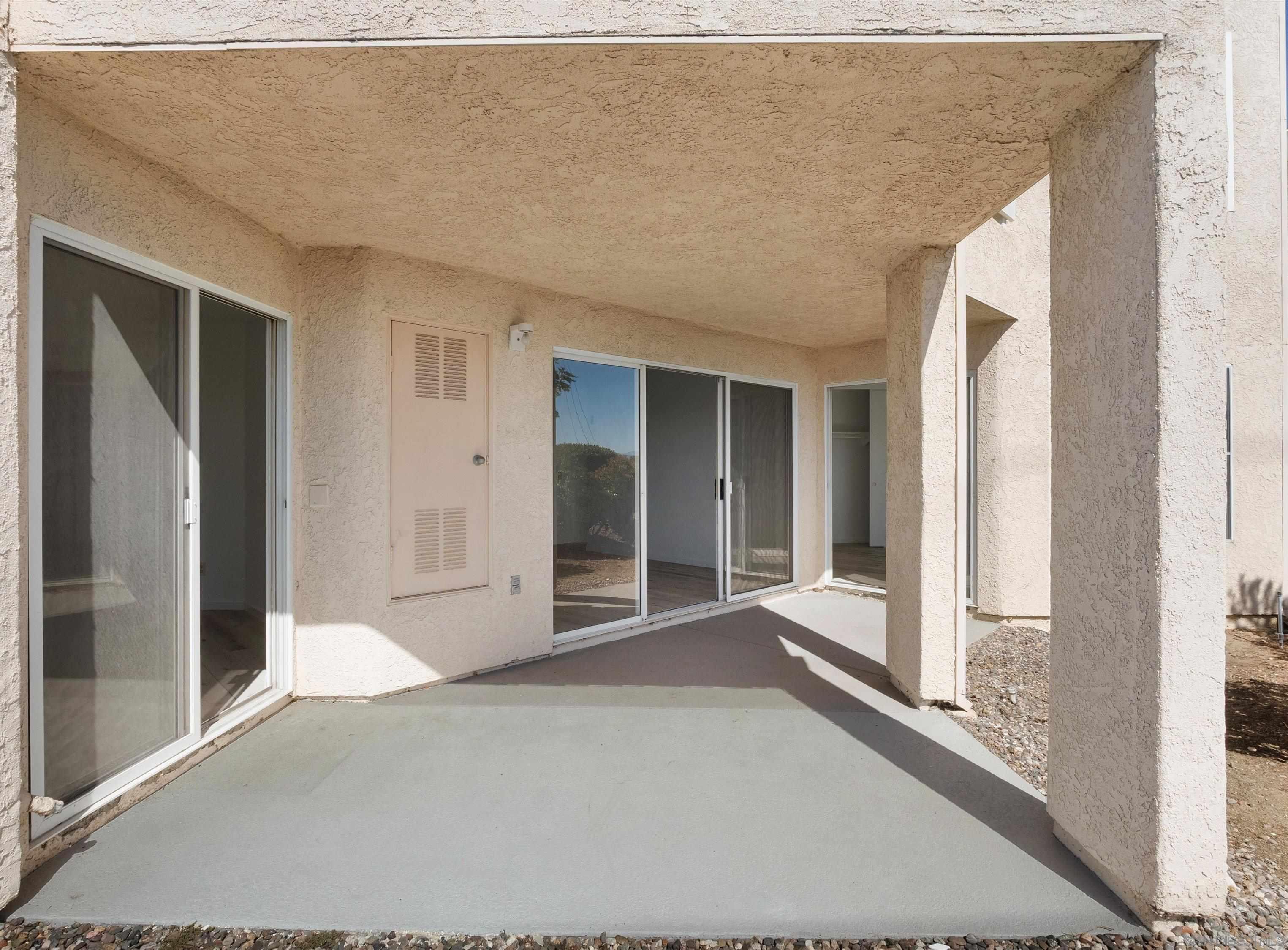 Detail Gallery Image 26 of 39 For 7087  Camino Degrazia  141, San Diego,  CA 92111 - 3 Beds | 2 Baths