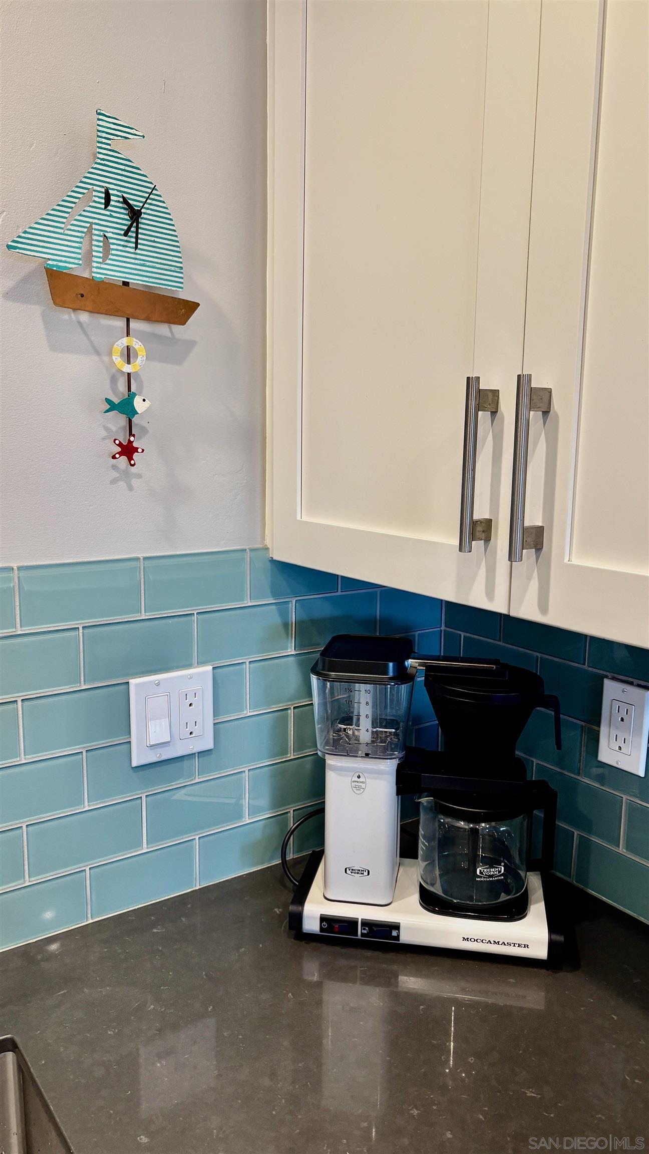 Detail Gallery Image 13 of 44 For 238  Dolphin Cove Ct, Del Mar,  CA 92014 - 2 Beds | 2 Baths