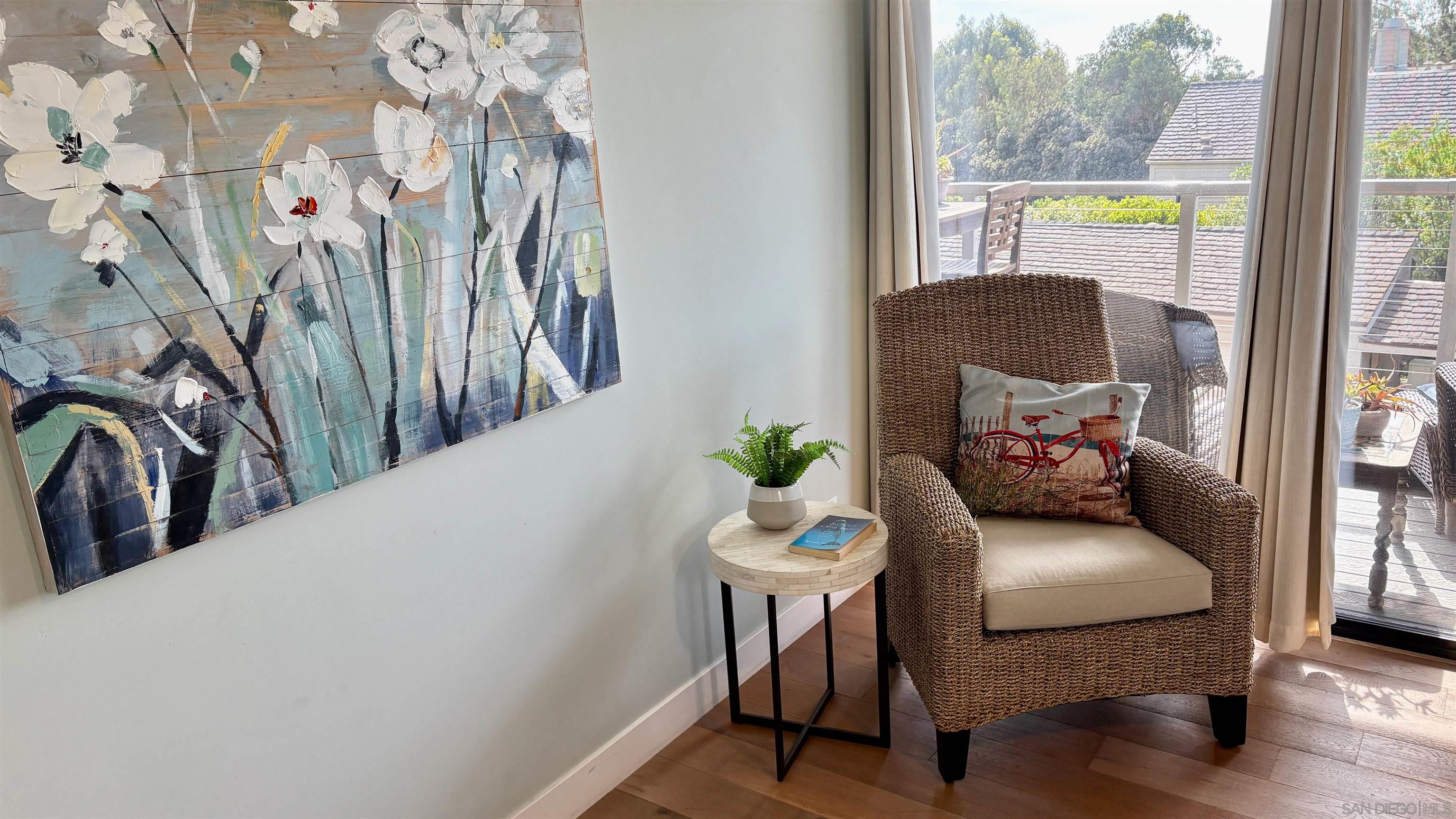 Detail Gallery Image 16 of 44 For 238  Dolphin Cove Ct, Del Mar,  CA 92014 - 2 Beds | 2 Baths