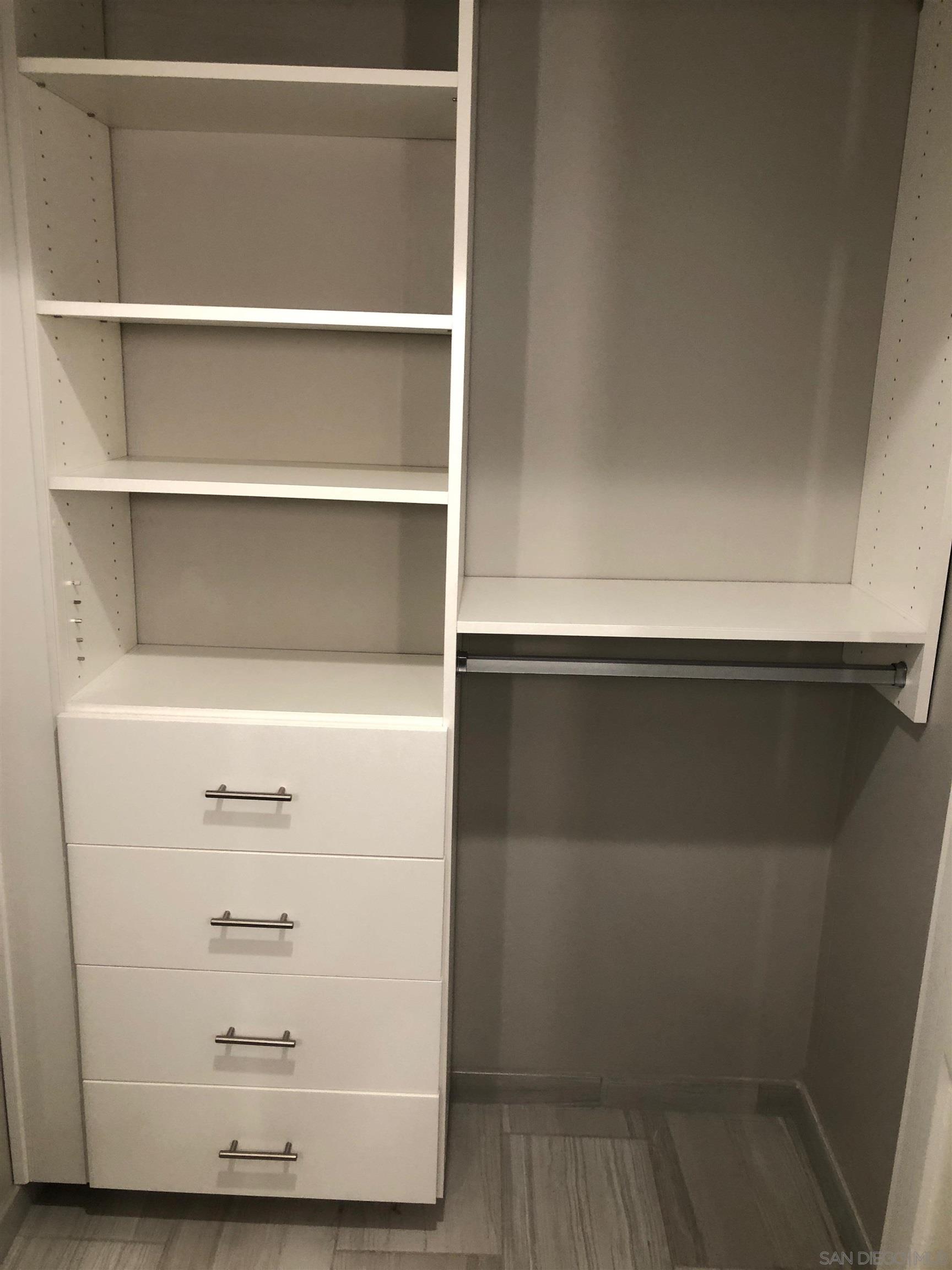 Detail Gallery Image 17 of 44 For 238  Dolphin Cove Ct, Del Mar,  CA 92014 - 2 Beds | 2 Baths