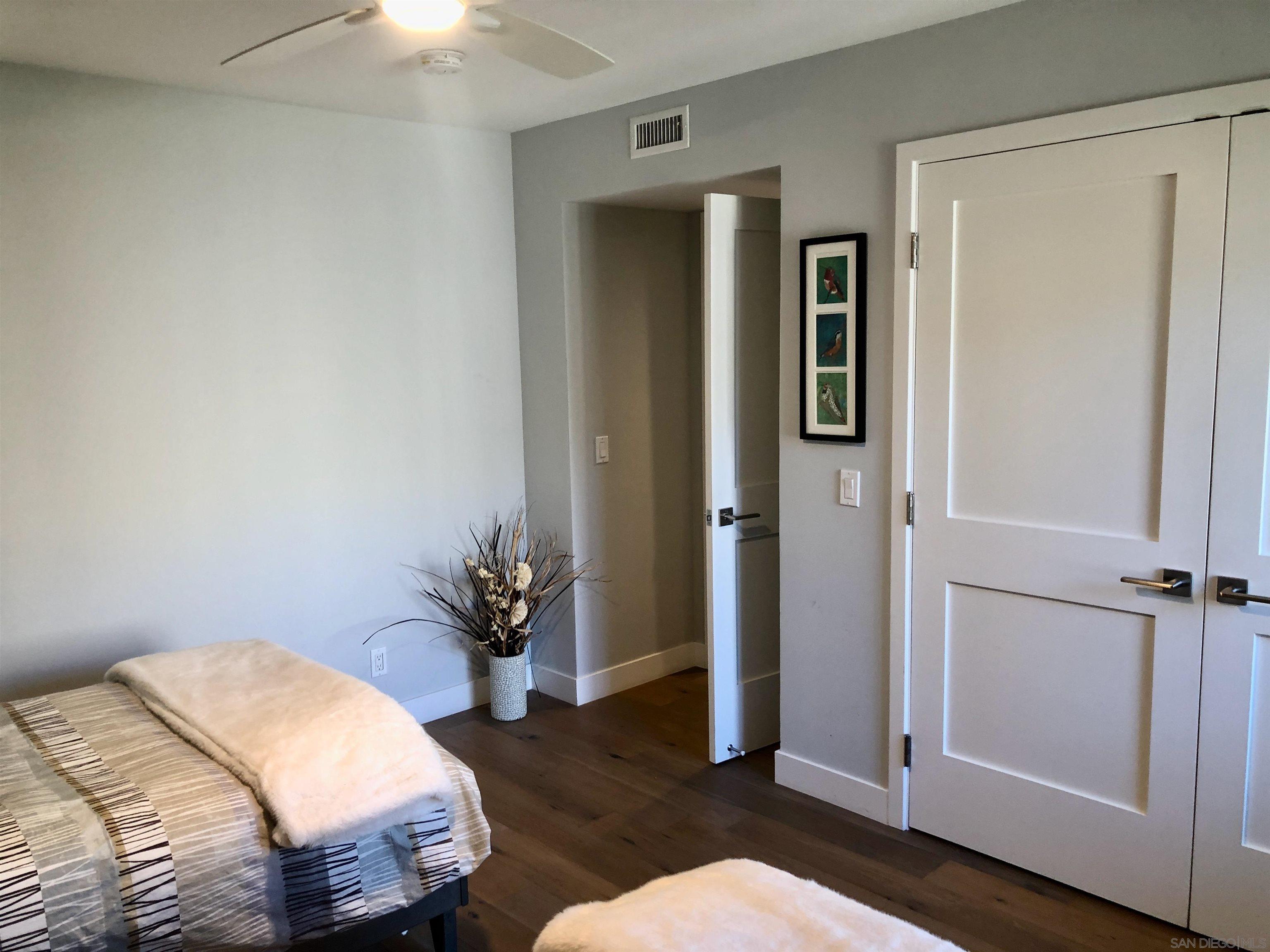 Detail Gallery Image 24 of 44 For 238  Dolphin Cove Ct, Del Mar,  CA 92014 - 2 Beds | 2 Baths