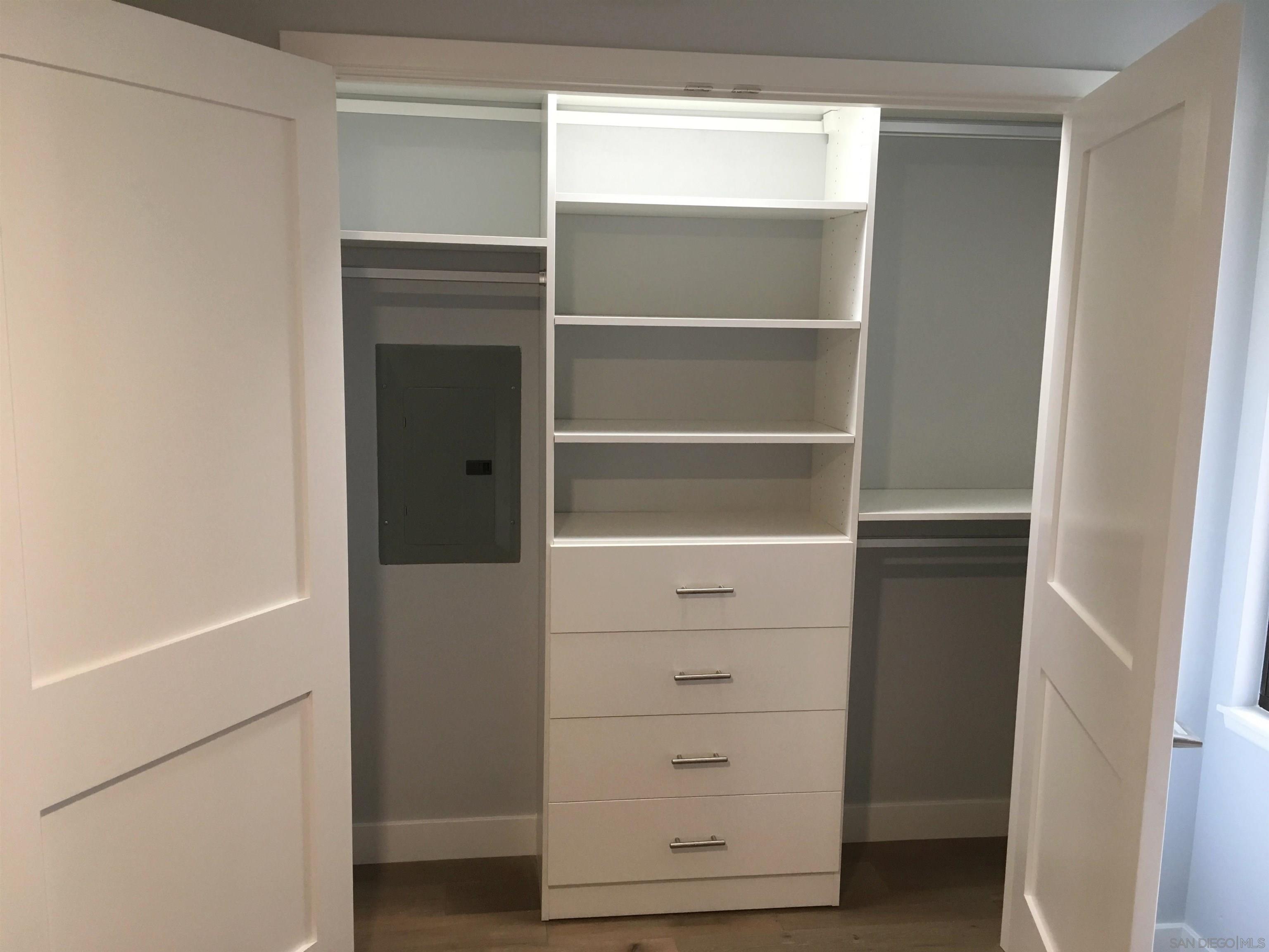 Detail Gallery Image 25 of 44 For 238  Dolphin Cove Ct, Del Mar,  CA 92014 - 2 Beds | 2 Baths