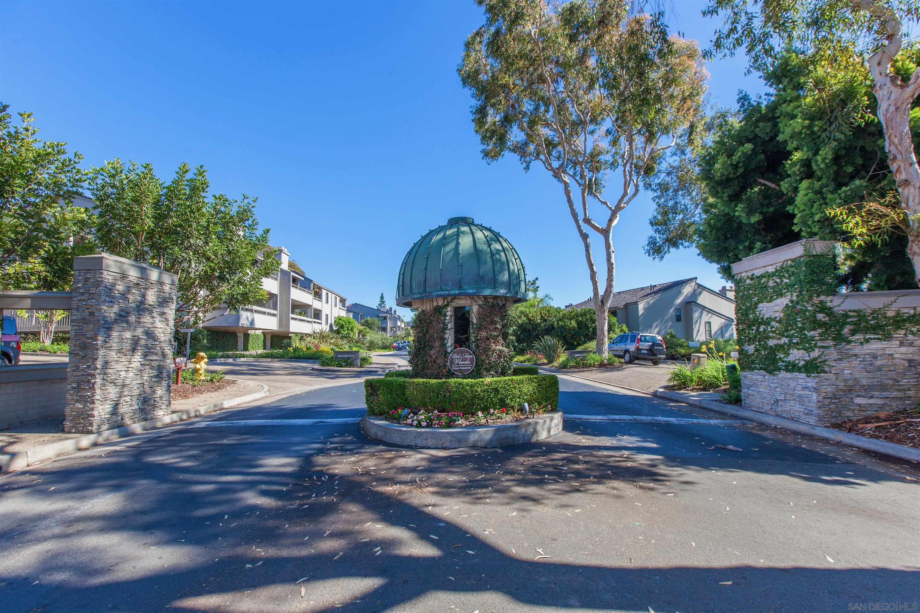 Detail Gallery Image 36 of 44 For 238  Dolphin Cove Ct, Del Mar,  CA 92014 - 2 Beds | 2 Baths