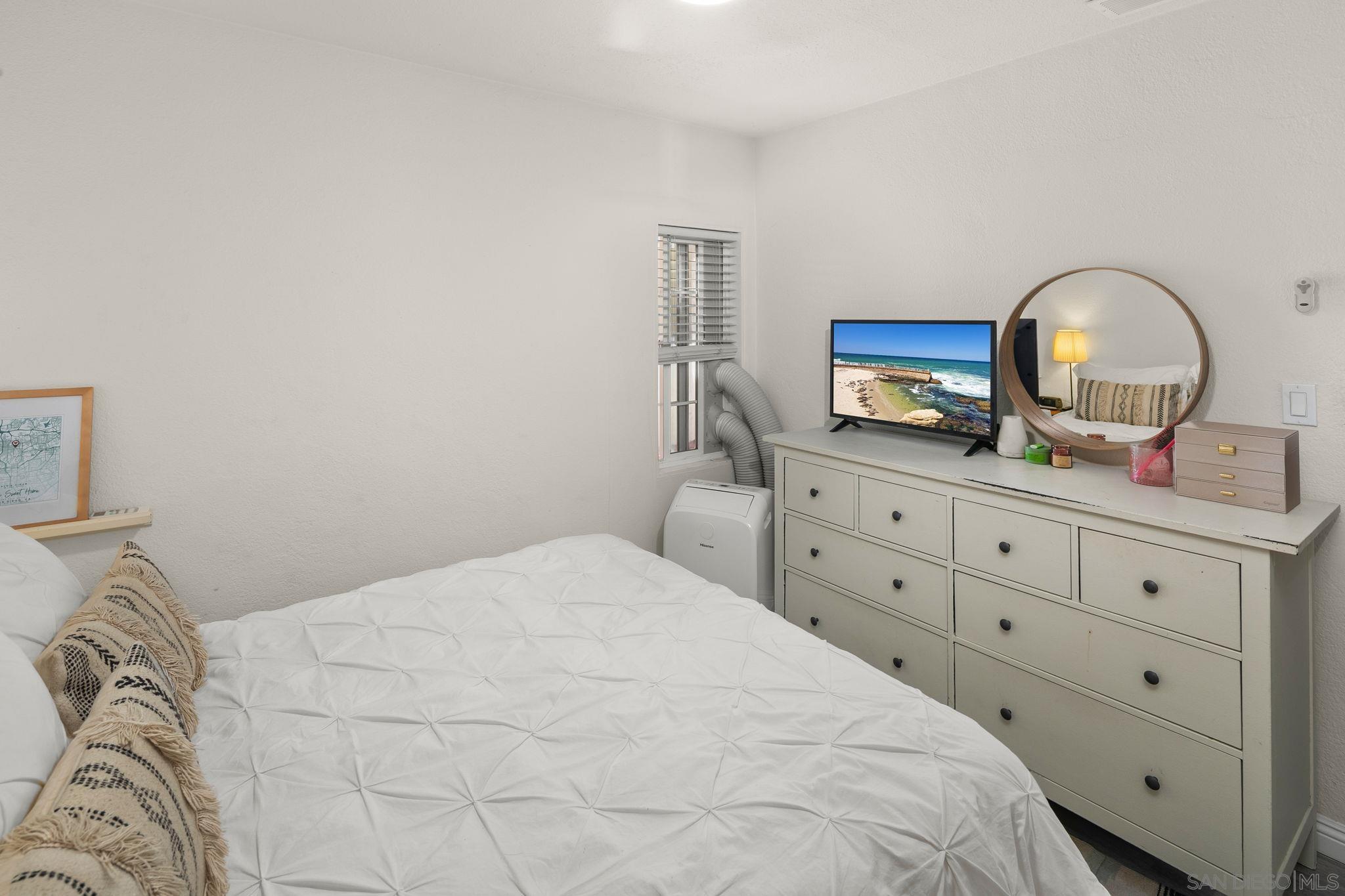 Detail Gallery Image 13 of 28 For 4863  Polk Ave., San Diego,  CA 92105 - 4 Beds | 2 Baths