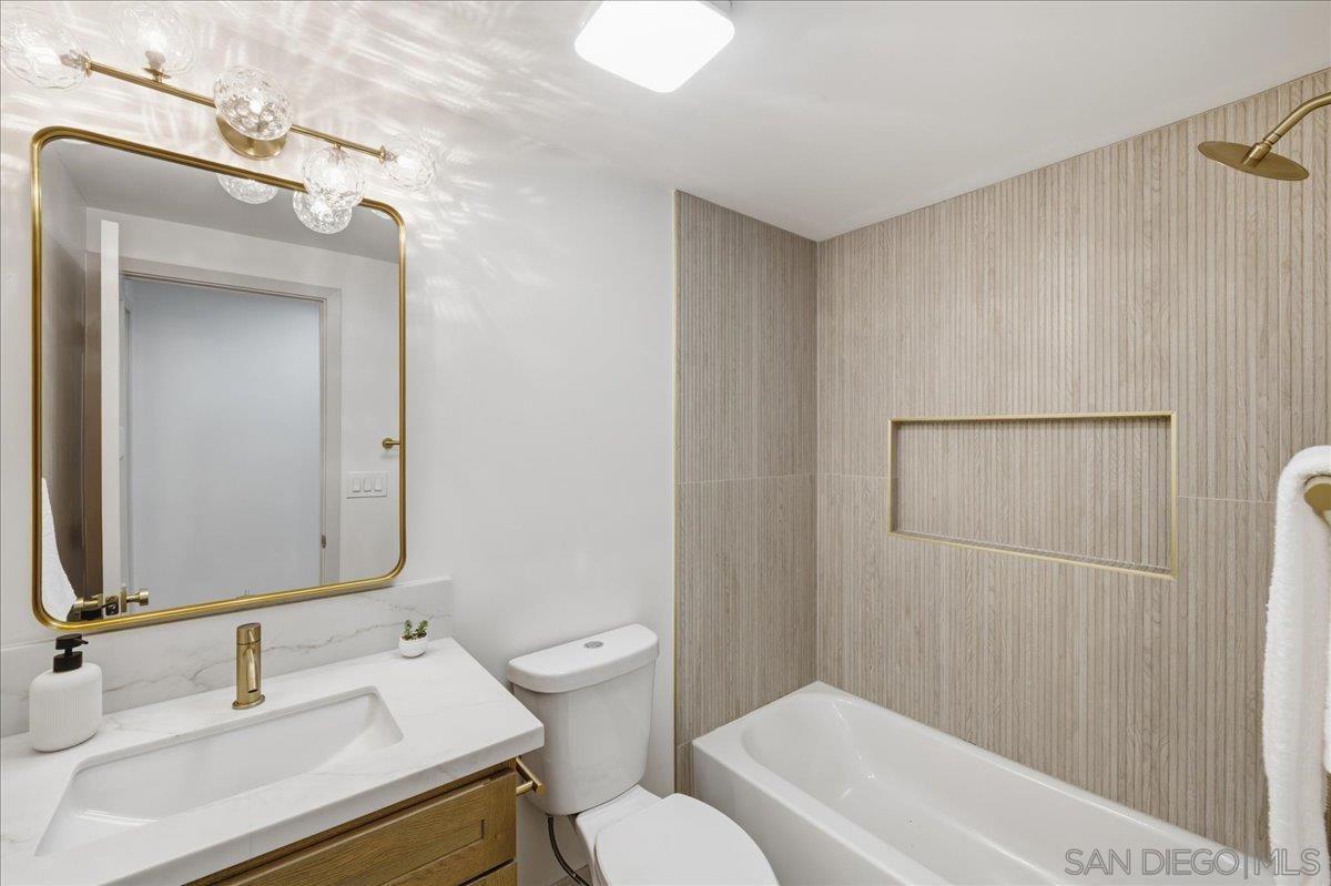 Detail Gallery Image 13 of 19 For 2306  Bryant, Carlsbad,  CA 92008 - 3 Beds | 2 Baths