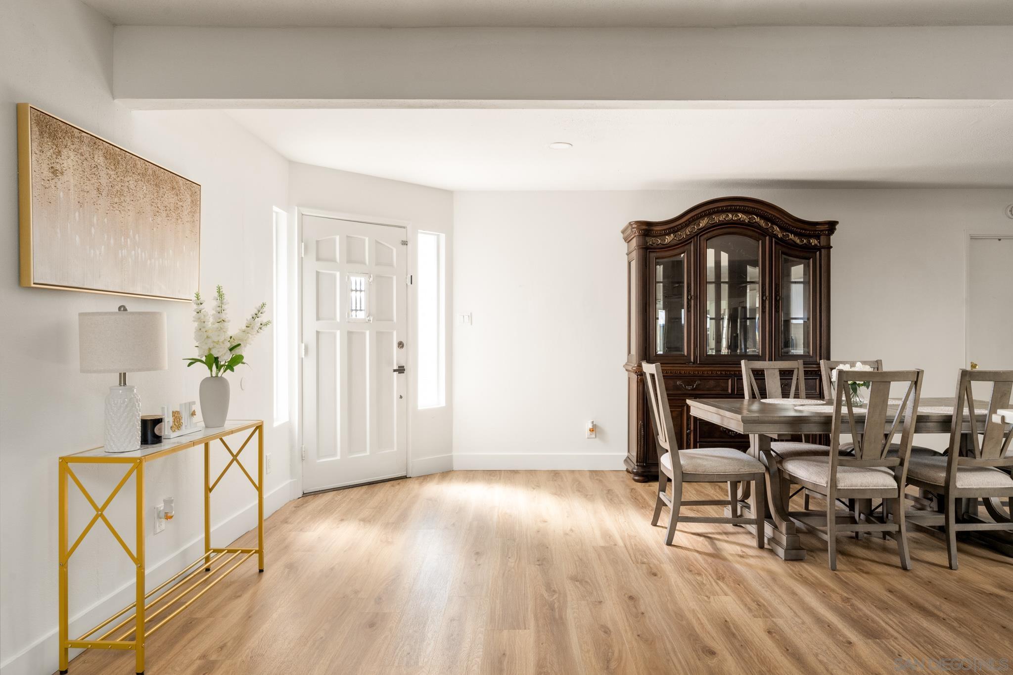 Detail Gallery Image 5 of 25 For 41 E Palomar, Chula Vista,  CA 91911 - 3 Beds | 2 Baths